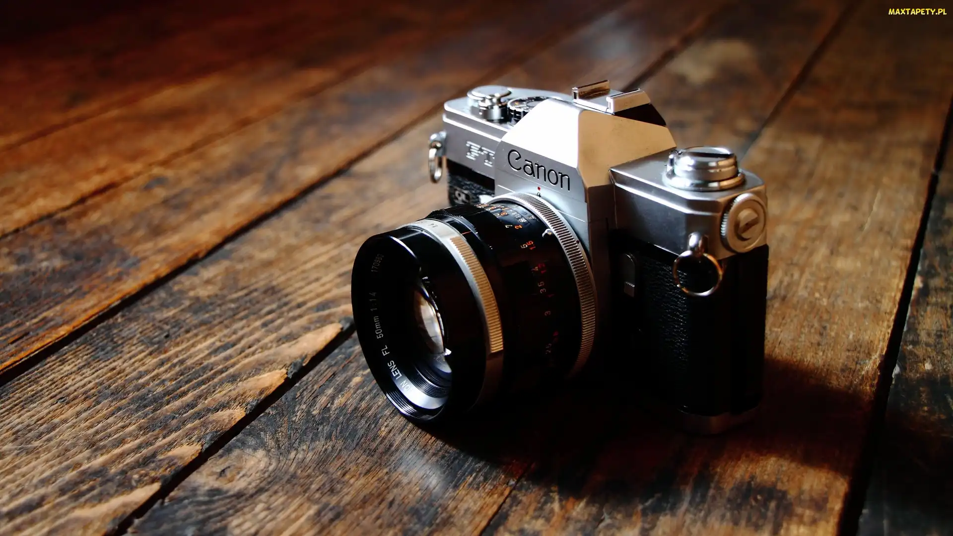 Canon, Deski, Aparat fotograficzny