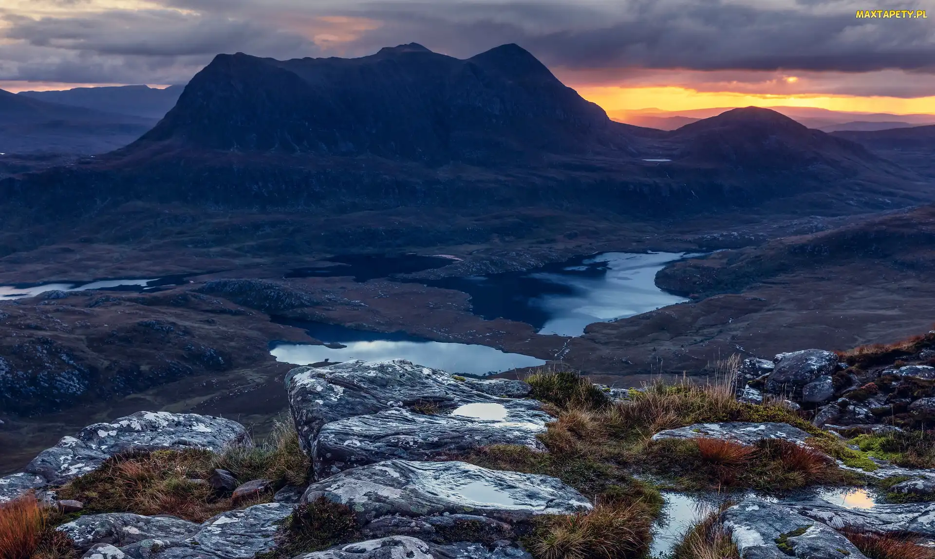Góra Cul Mor, Rośliny, Góry, Skały, Assynt, Jeziora, Szkocja, Wschód słońca