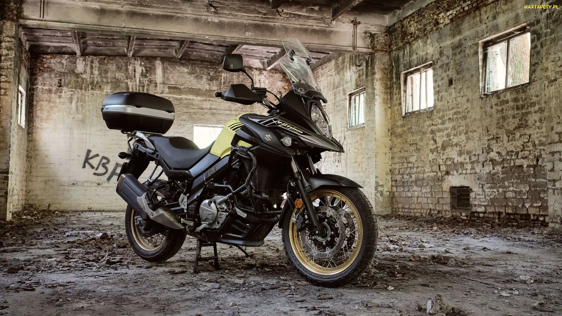 Czarny, Motocykl, Suzuki V-strom