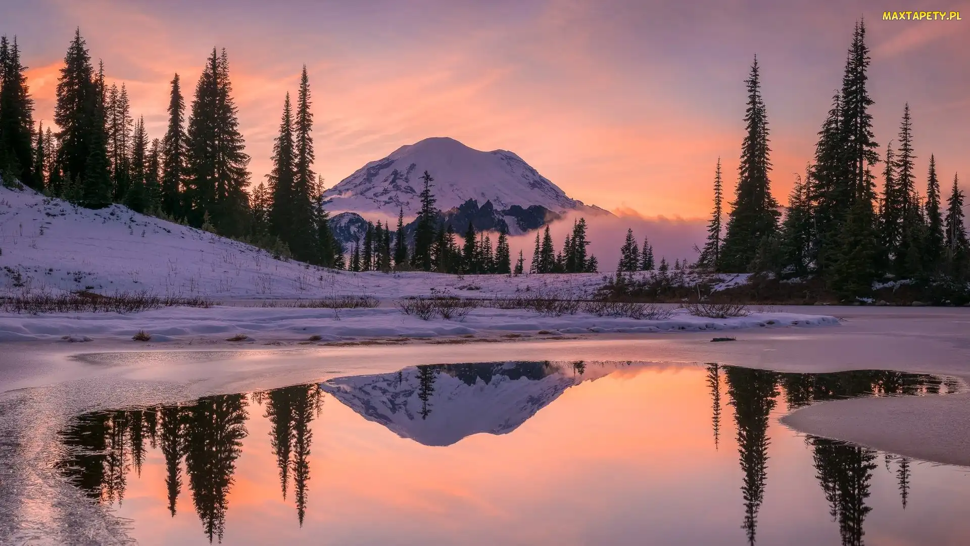 Wschód słońca, Park Narodowy Mount Rainier, Zima, Drzewa, Stratowulkan Mount Rainier, Stany Zjednoczone, Góry, Stan Waszyngton, Odbicie, Jezioro, Tipsoo Lake