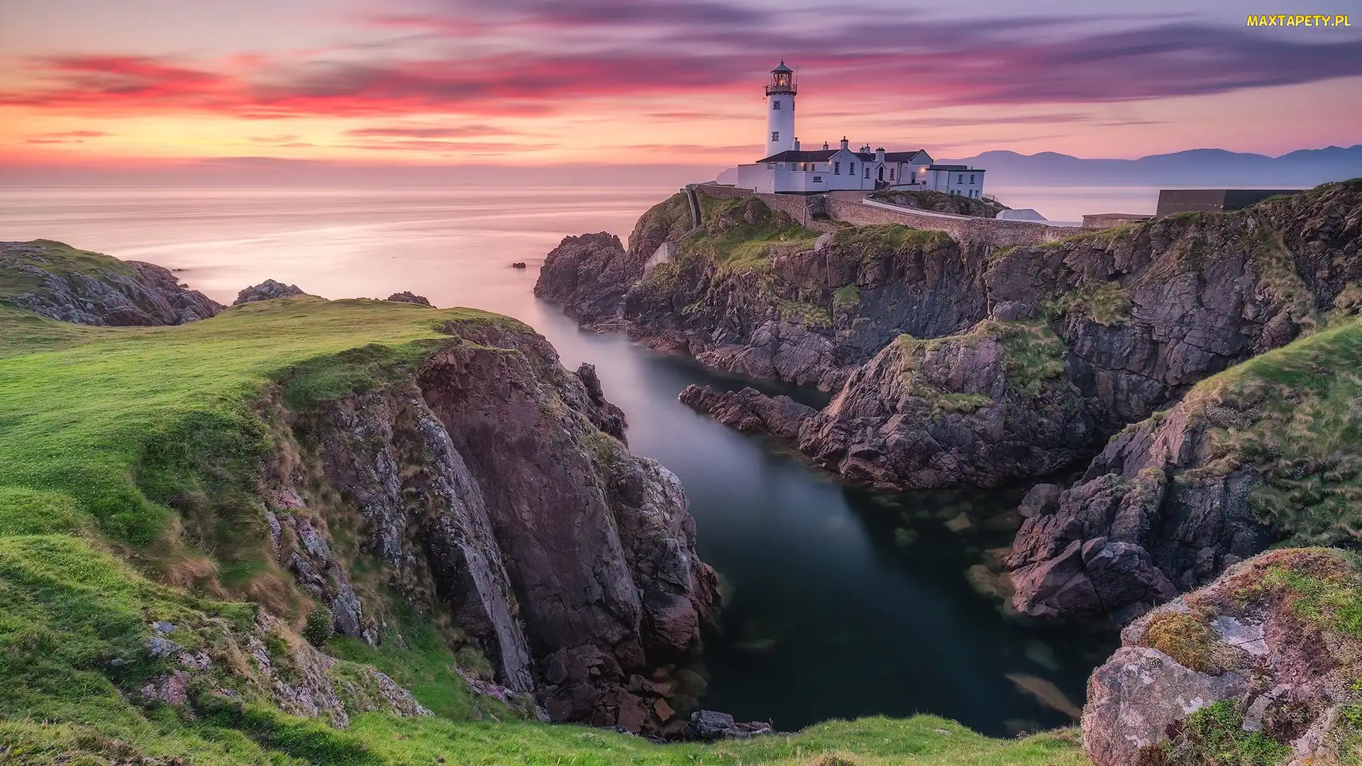 Latarnia morska, Zachód słońca, Morze, Skały, Hrabstwo Donegal, Fanad Head Lighthouse, Irlandia, Portsalon