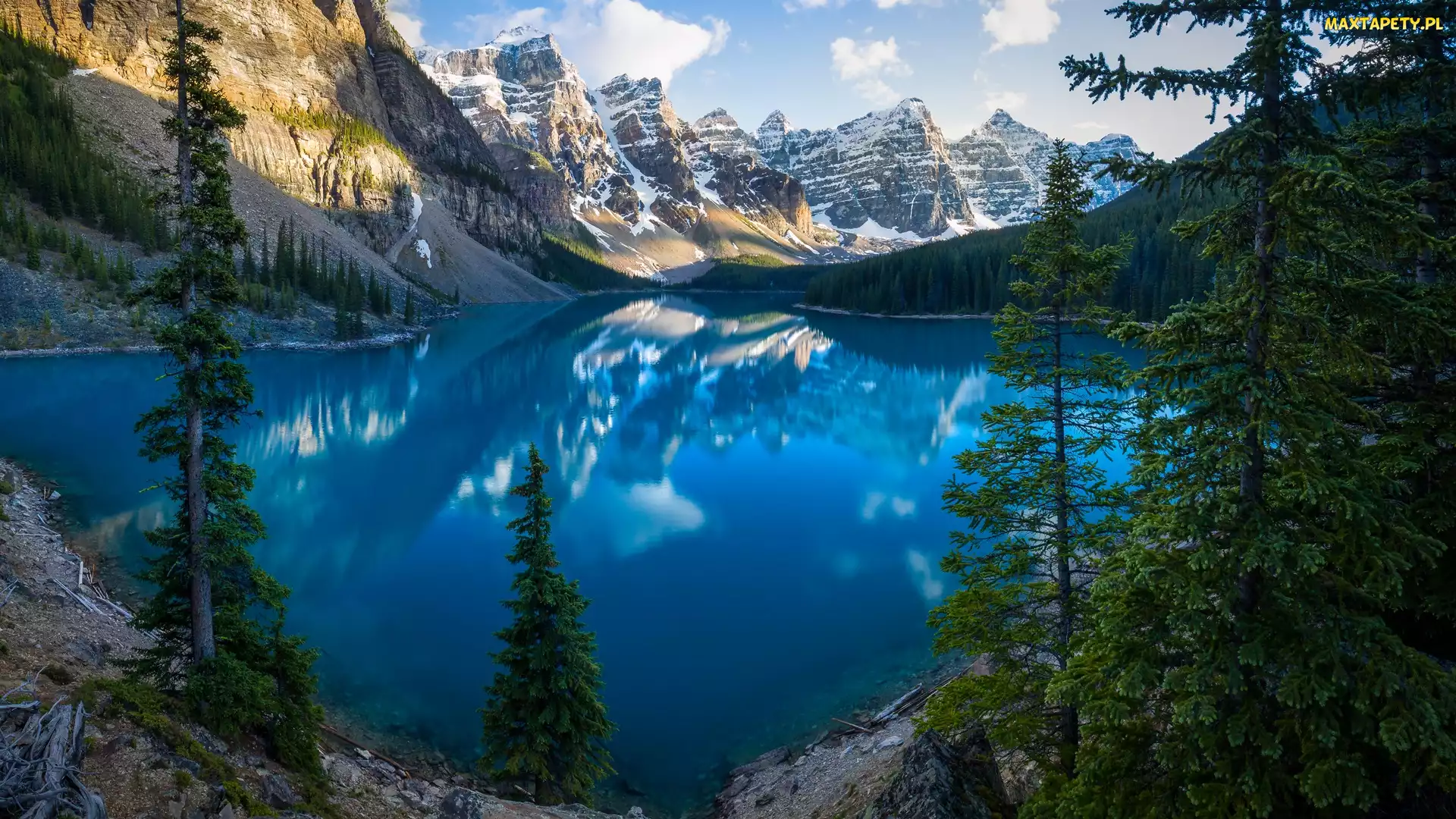 Kanada, Chmury, Las, Odbicie, Drzewa, Jezioro Moraine, Alberta, Park Narodowy Banff, Góry