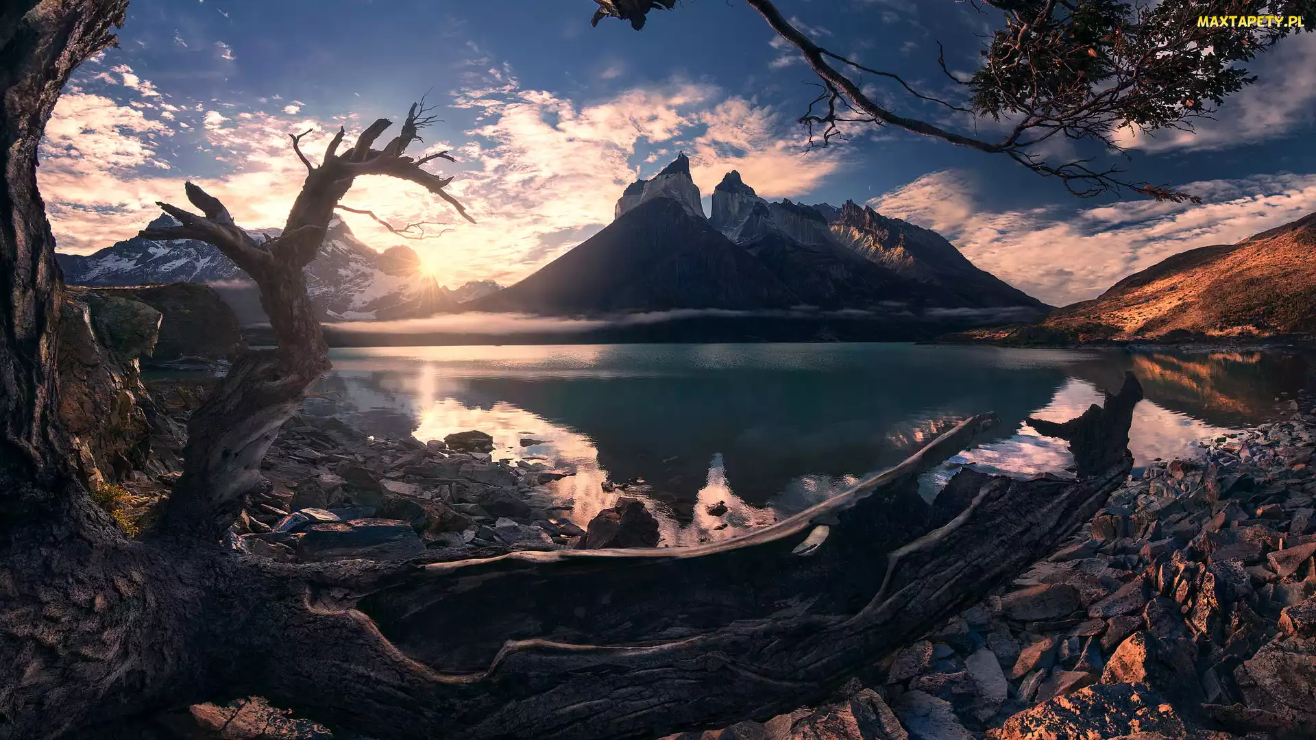 Masyw, Torres del Paine, Park Narodowy Torres del Paine, Góry, Wschód słońca, Chile, Suchy, Patagonia, Cordillera del Paine, Konar, Jezioro Pehoe