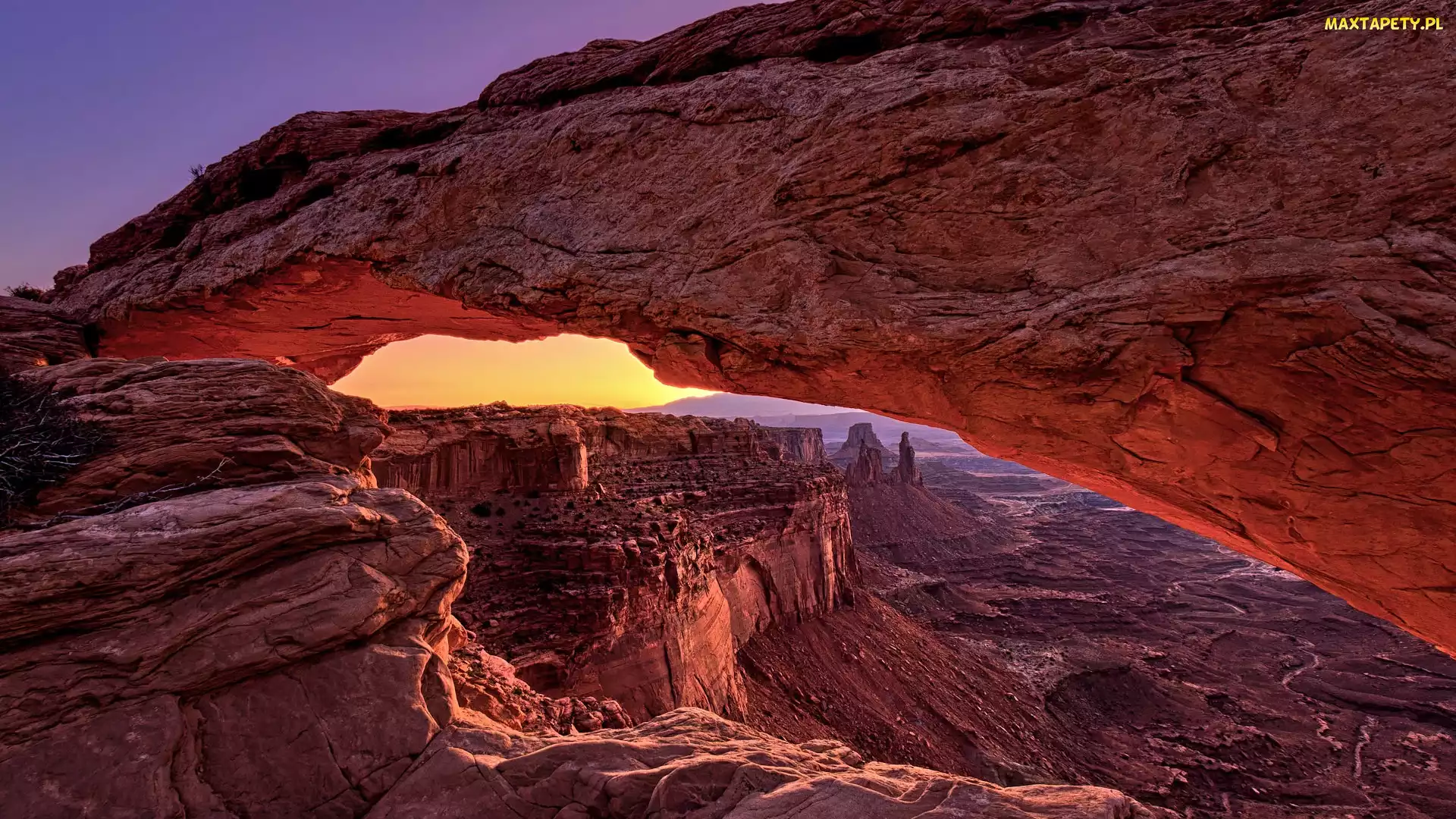Wschód słońca, Mesa Arch, Kanion, Łuk skalny, Stan Utah, Skały, Stany Zjednoczone, Park Narodowy Canyonlands