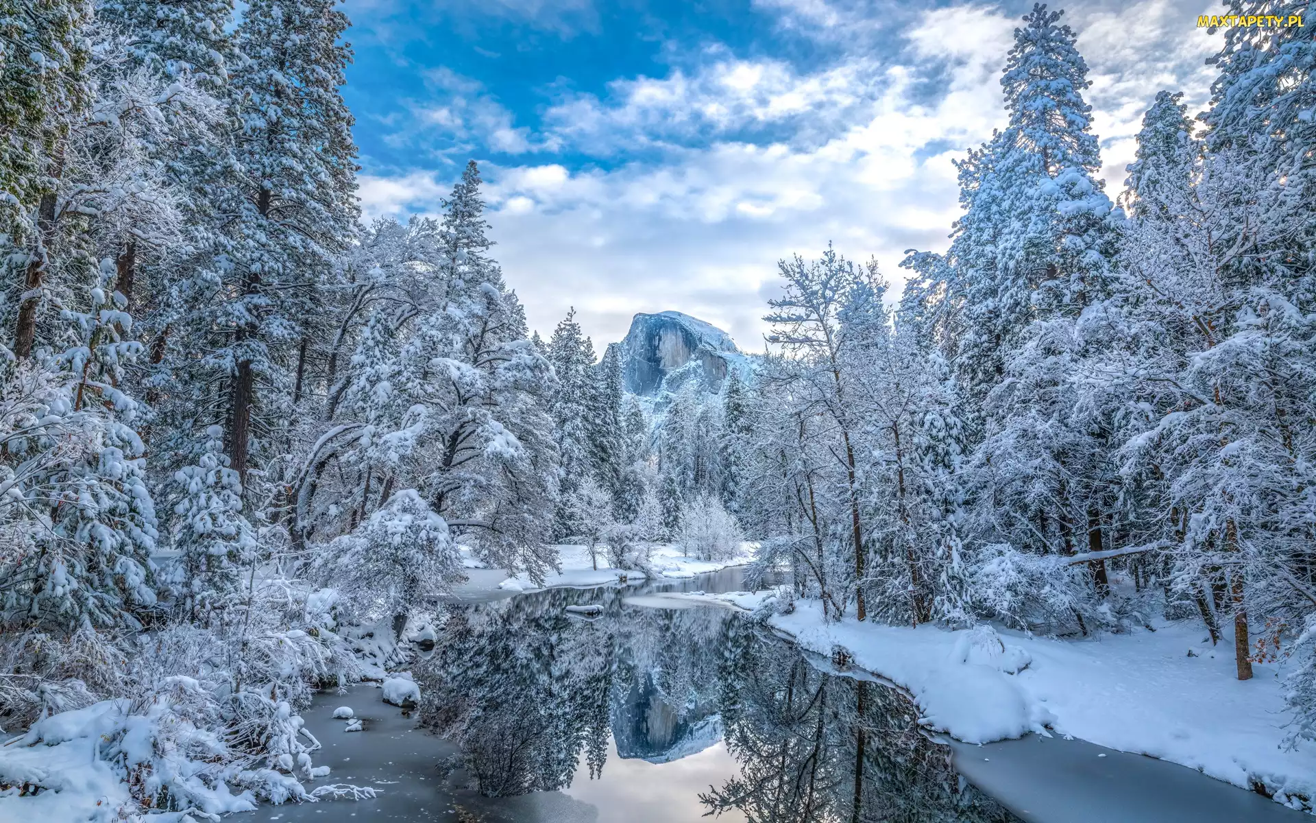 Merced River, Zima, Stany Zjednoczone, Half Dome, Ośnieżone, Chmury, Kalifornia, Drzewa, Rzeka, Park Narodowy Yosemite, Góra