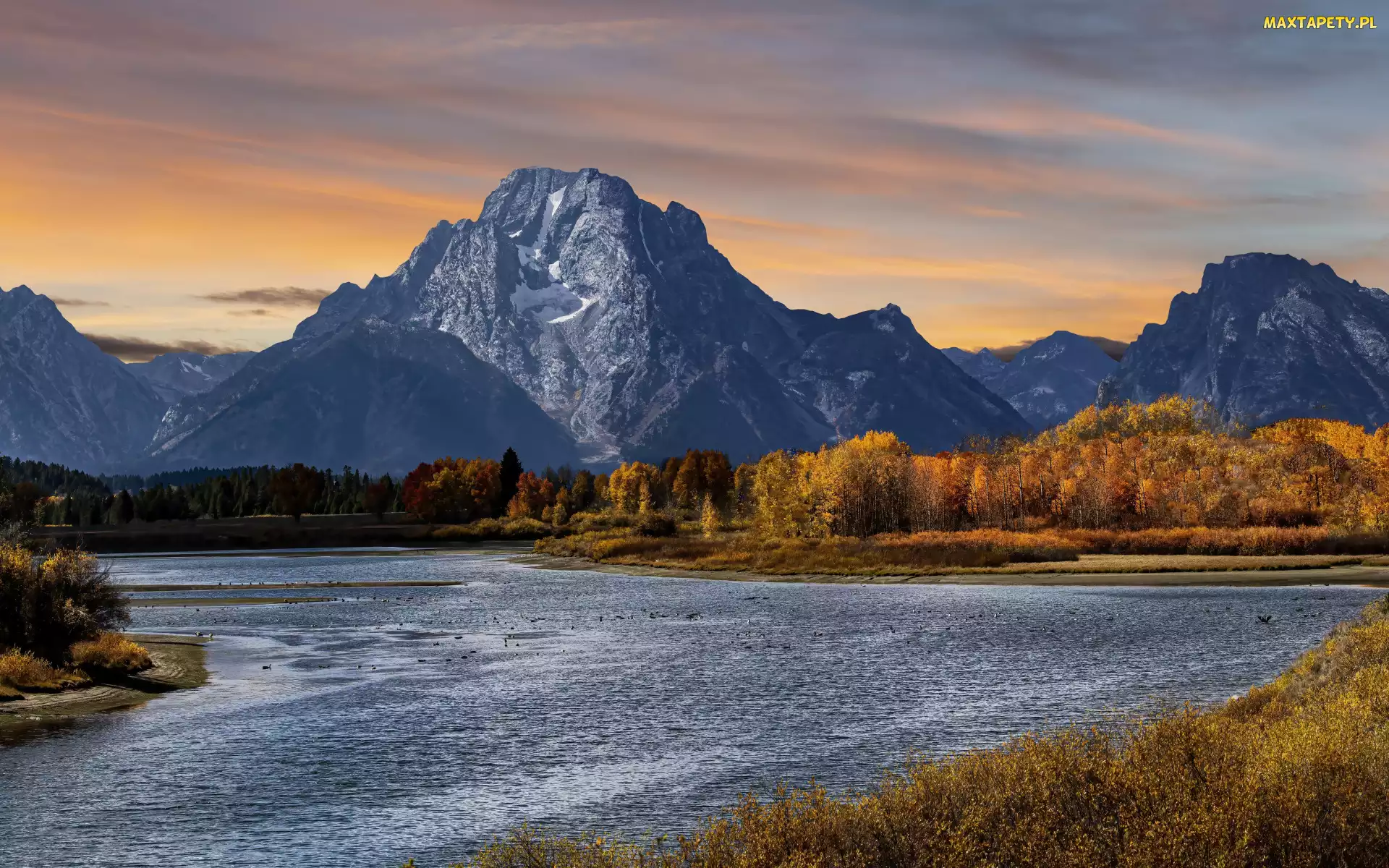 Stan Wyoming, Rzeka Snake River, Stany Zjednoczone, Park Narodowy Grand Teton, Szczyt Mount Moran, Jesień, Drzewa, Góry