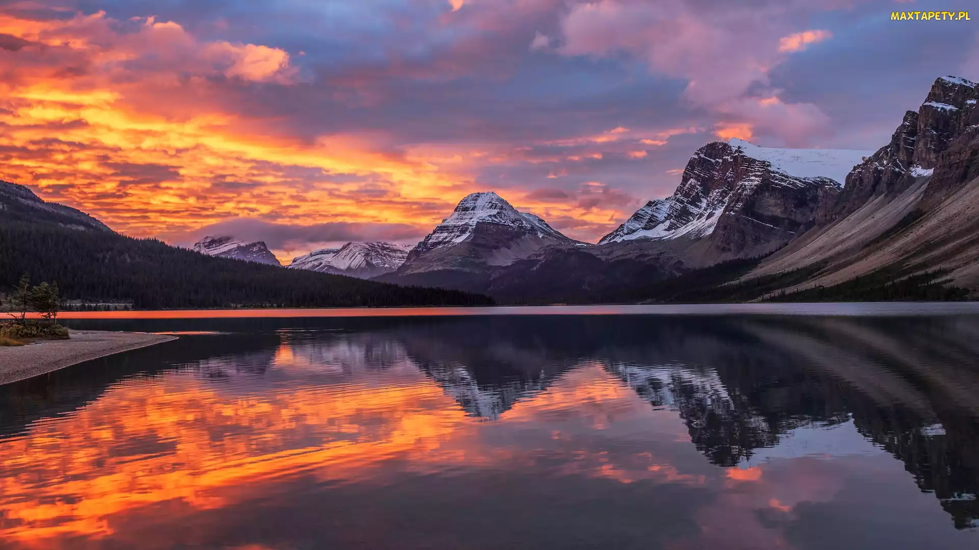 Prowincja Alberta, Park Narodowy Banff, Bow Lake, Kanada, Zachód słońca, Jezioro, Góry Skaliste