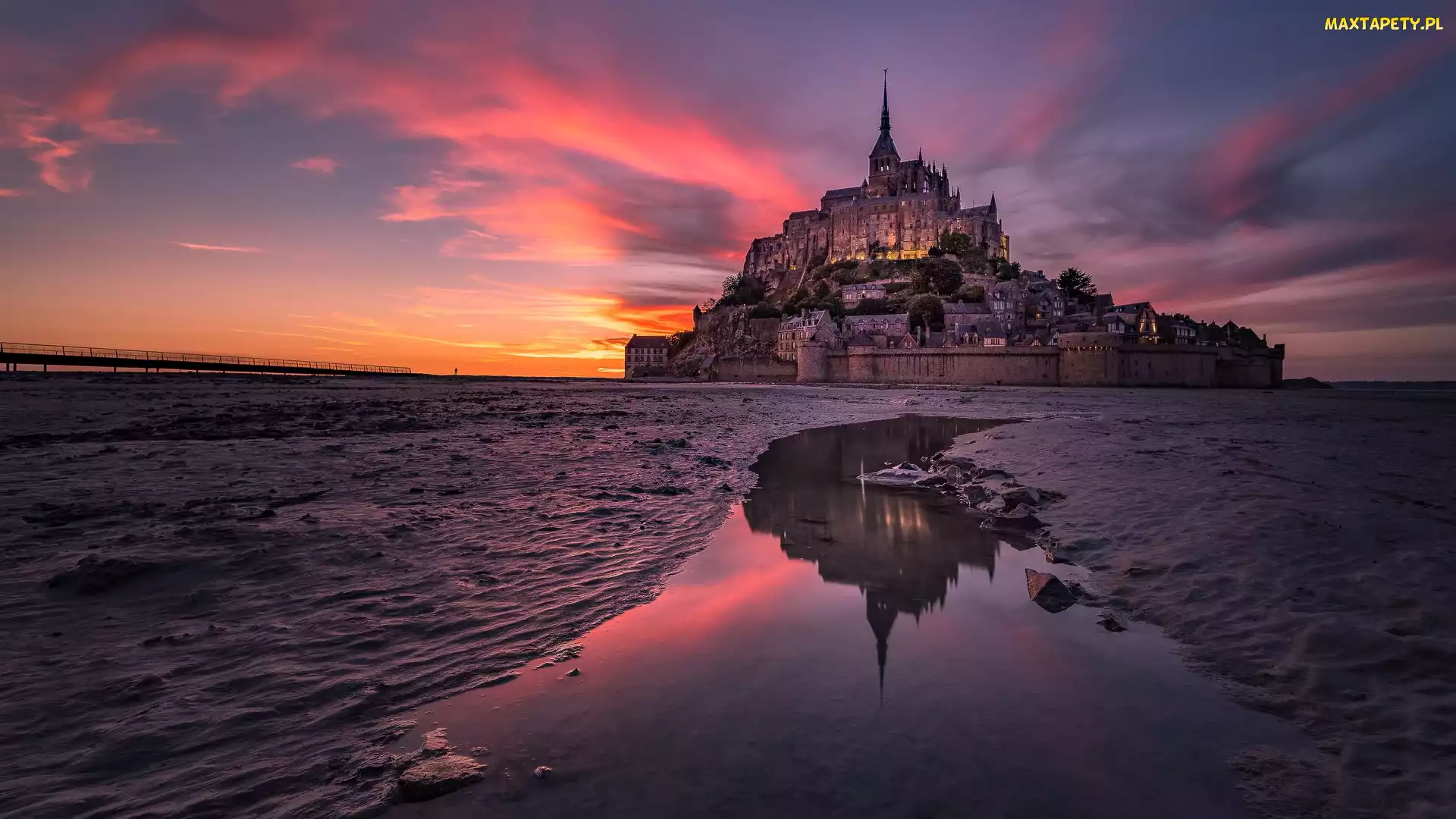 Francja, Normandia, Klasztor, Opactwo św Archanioła, Mont Saint Michel, Wschód słońca