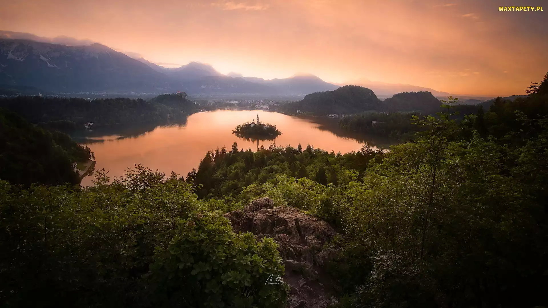 Jezioro Bled, Kościół, Słowenia, Blejski Otok, Las, Wyspa, Góry, Wschód słońca