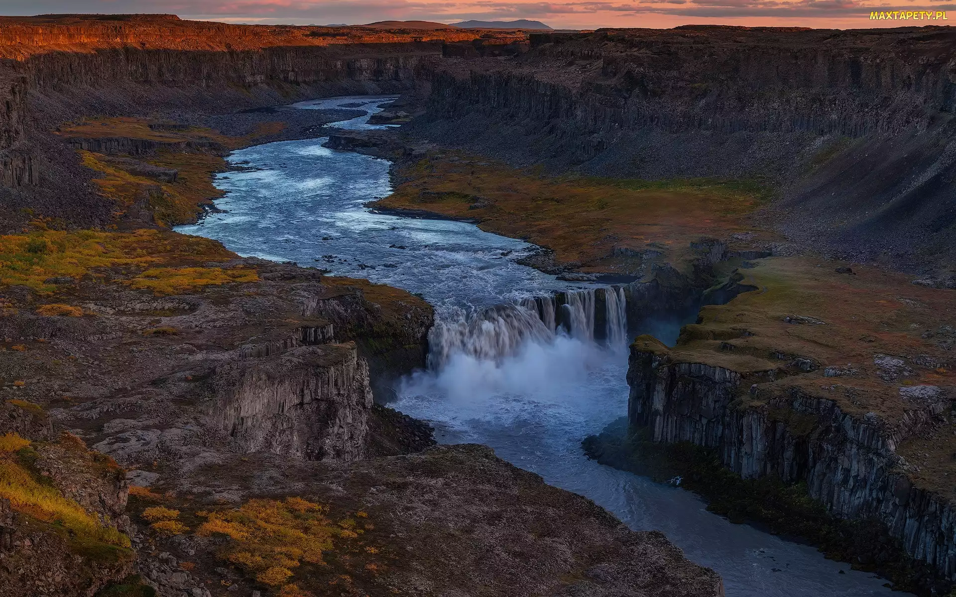 Rzeka Jokulsa a Fjollum, Wąwóz, Skały, Wodospad Hafragilsfoss, Islandia