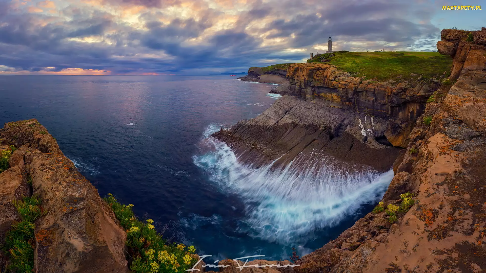 Morze, Kantabria, Faro Cabo Mayor, Hiszpania, Santander, Latarnia morska, Skały, Fala, Wybrzeże