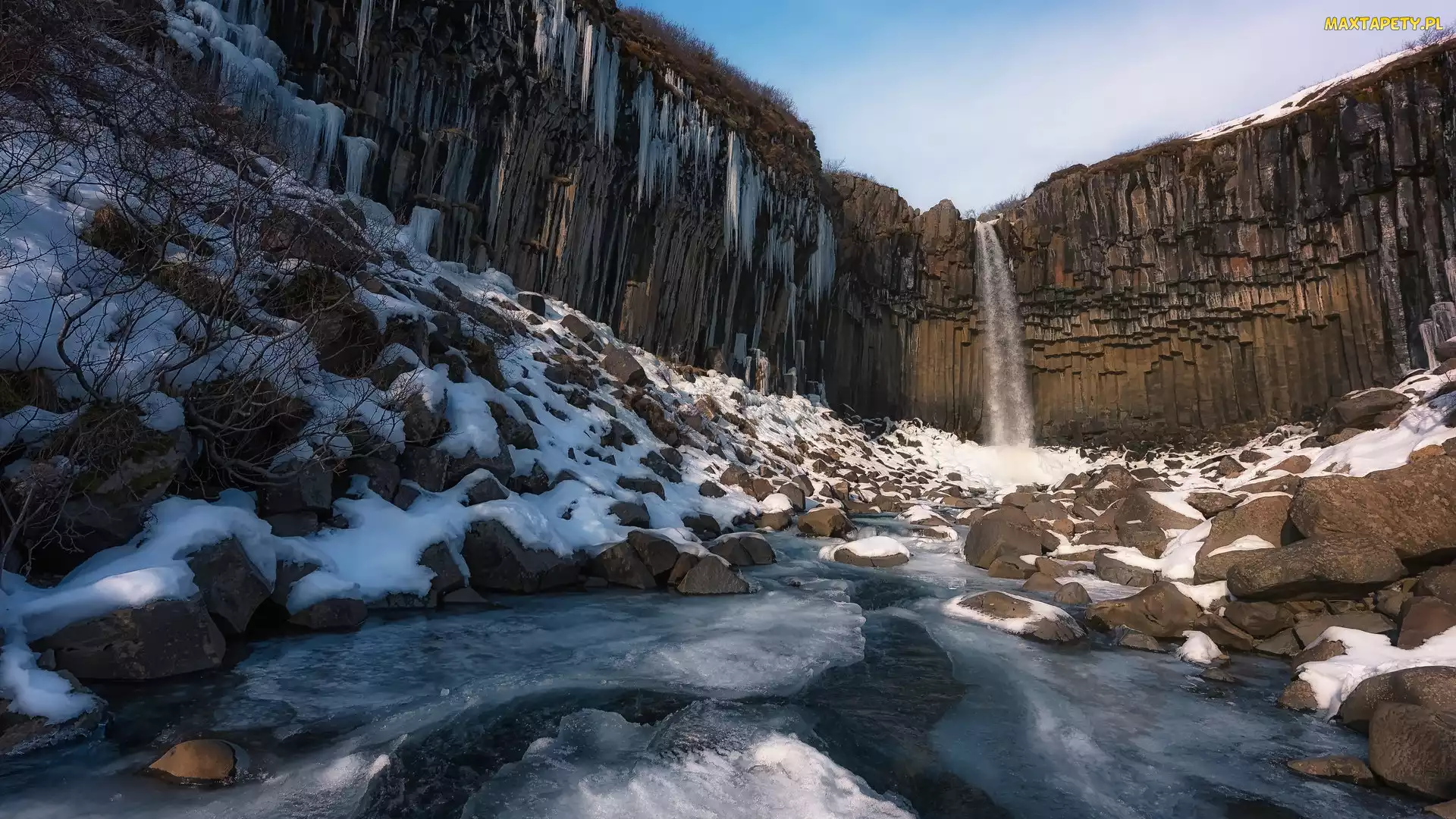 Kamienie, Skały, Skaftafell, Islandia, Śnieg, Park Narodowy Vatnajokull, Wodospad Svartifoss