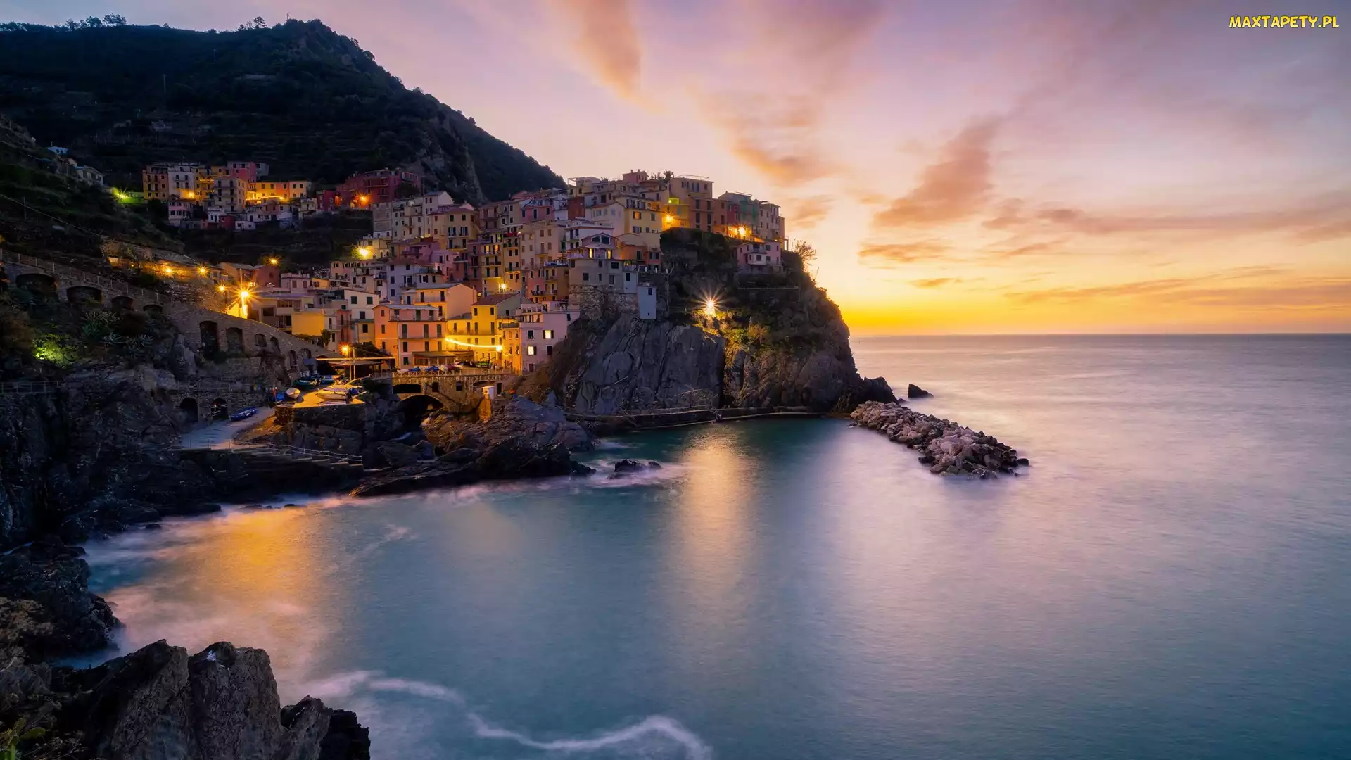 Włochy, Światła, Kolorowe, Skały, Domy, Morze Liguryjskie, Gmina Riomaggiore, Manarola, Cinque Terre