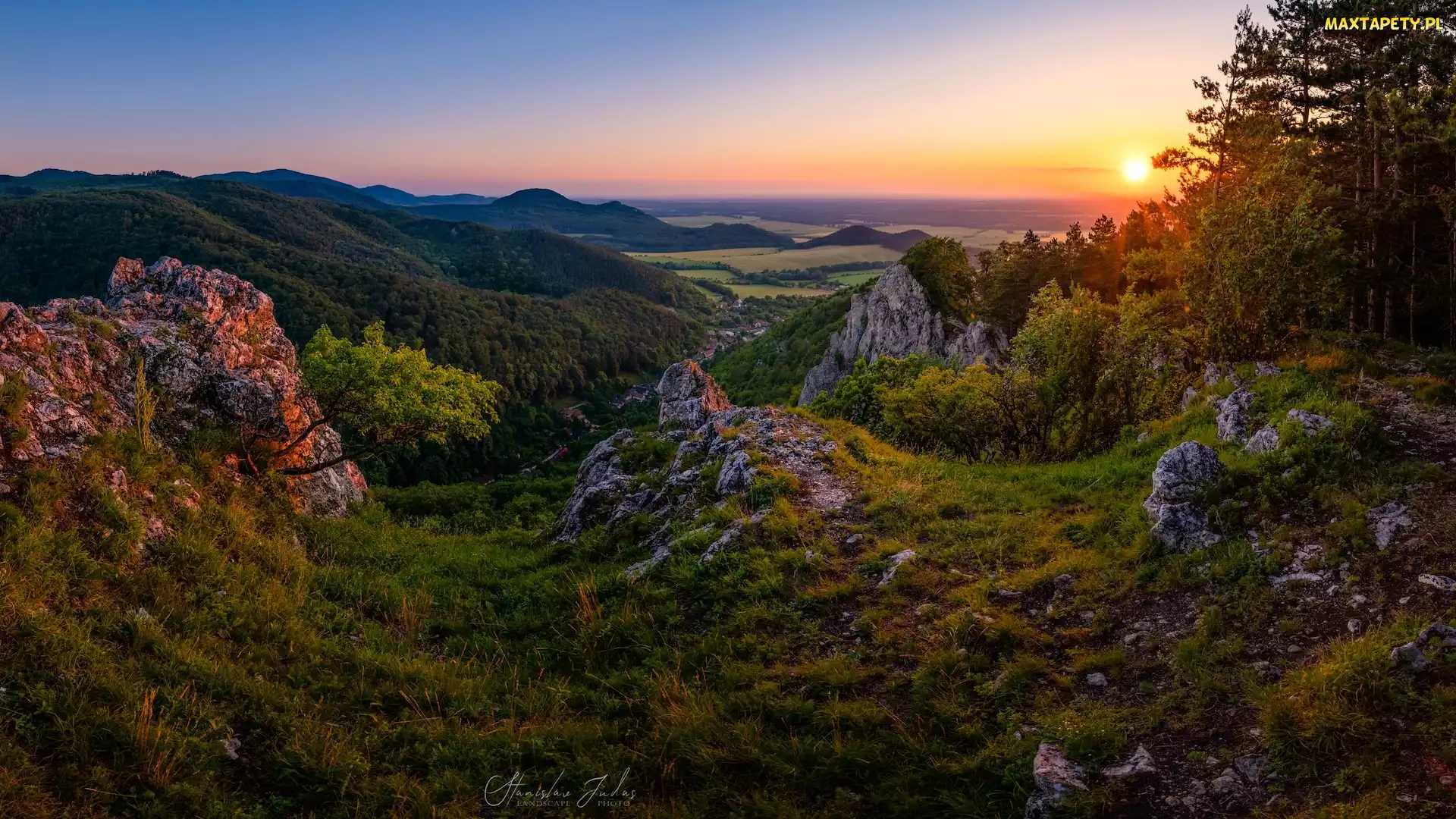 Góry, Drzewa, Skały, Zachód słońca, Słowacja