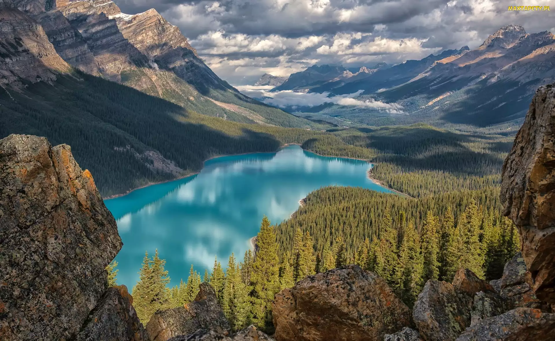Kanada, Park Narodowy Banff, Chmury, Prowincja Alberta, Peyto Lake, Jezioro, Skały, Las, Góry, Drzewa
