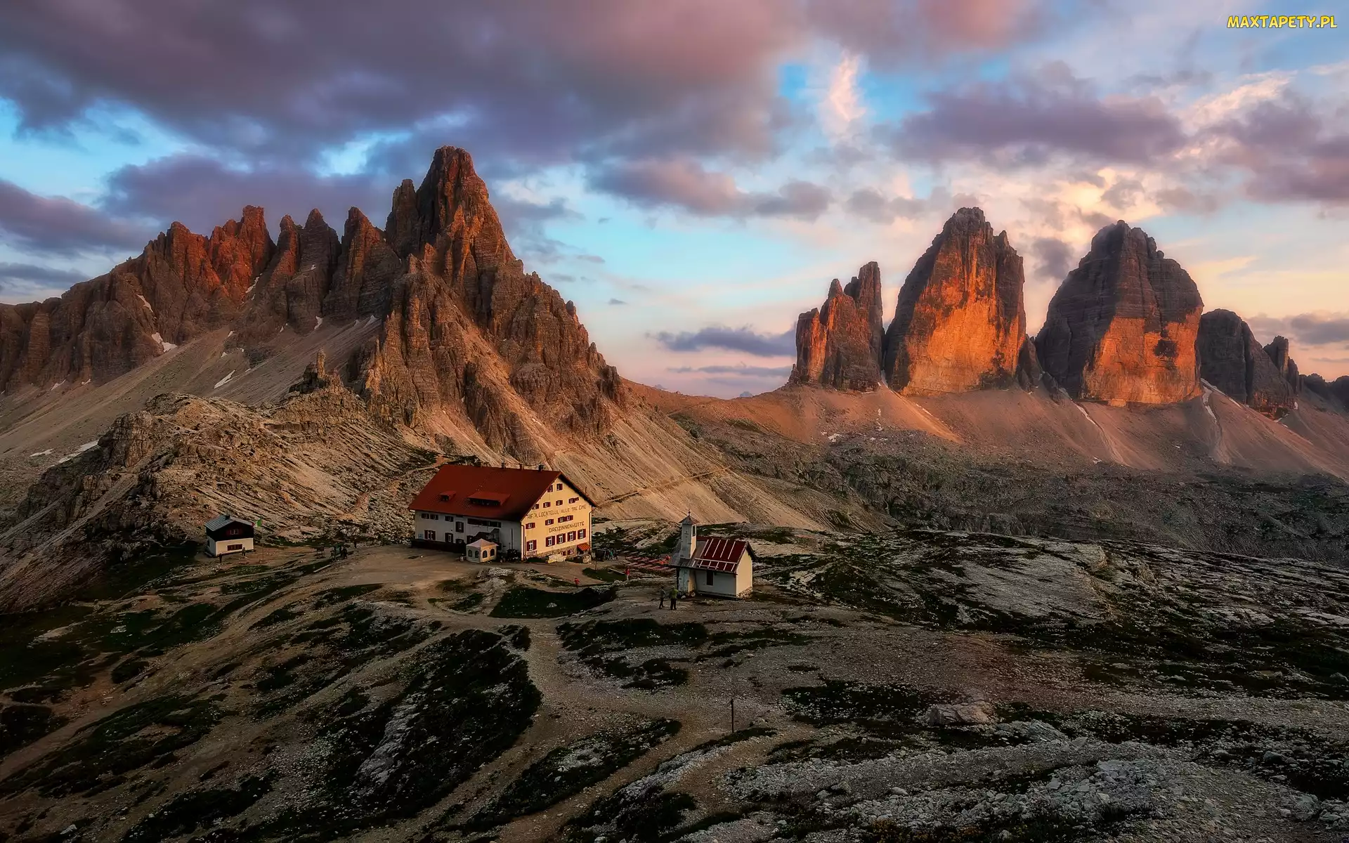 Chmury, Kaplica, Tre Cime di Lavaredo, Włochy, Schronisko Auronzo, Góry, Dolomity