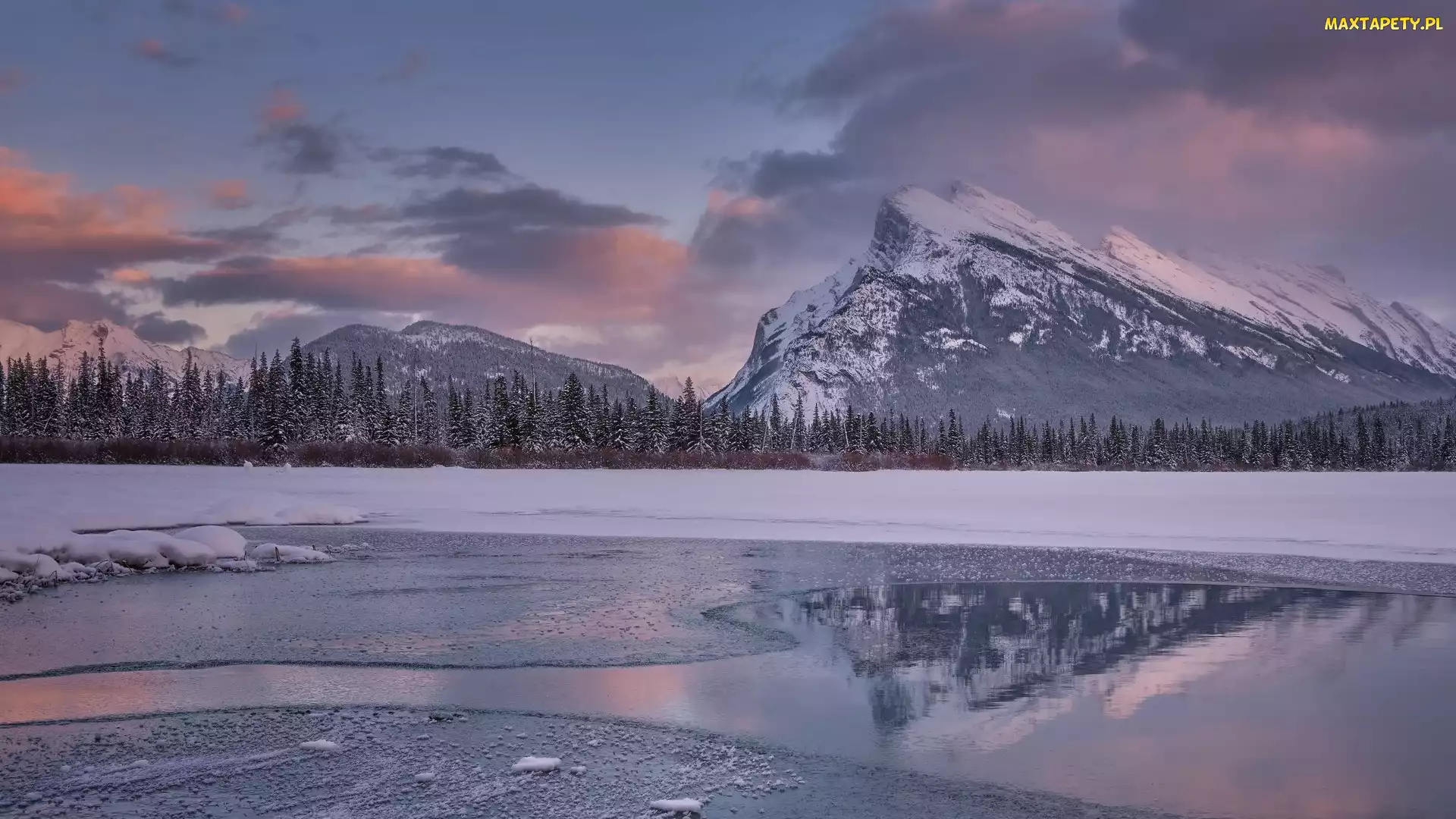 Kanada, Park Narodowy Banff, Drzewa, Prowincja Alberta, Mount Rundle, Góry, Jezioro, Two Jack Lake, Zima, Odbicie