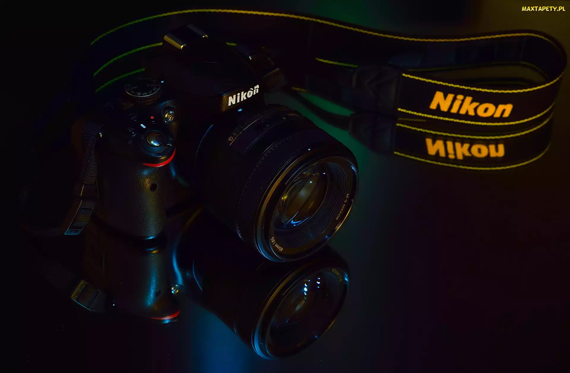 Aparat fotograficzny, Nikon D5100