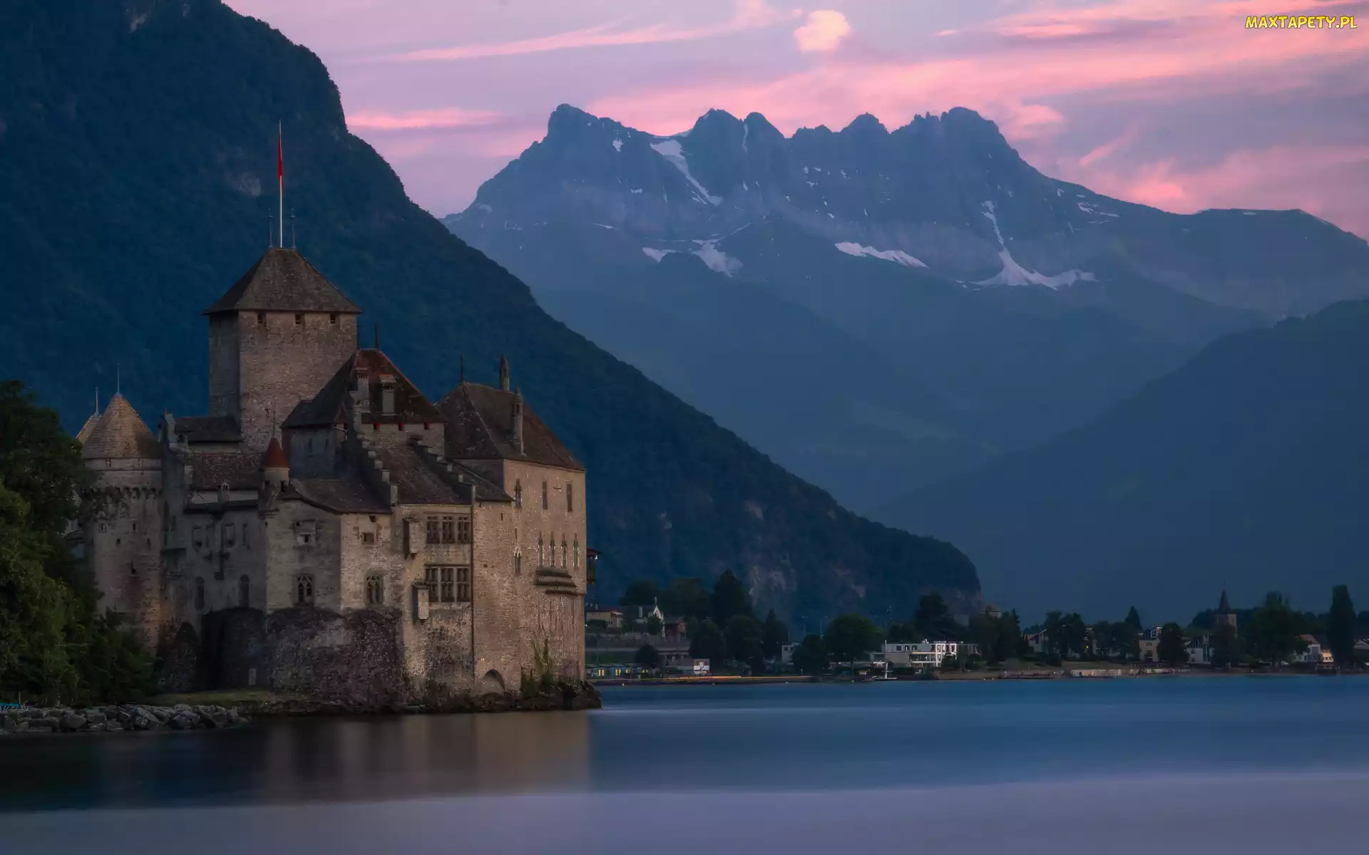 Veytaux, Domy, Jezioro Genewskie, Szwajcaria, Drzewa, Góry, Zamek Chillon