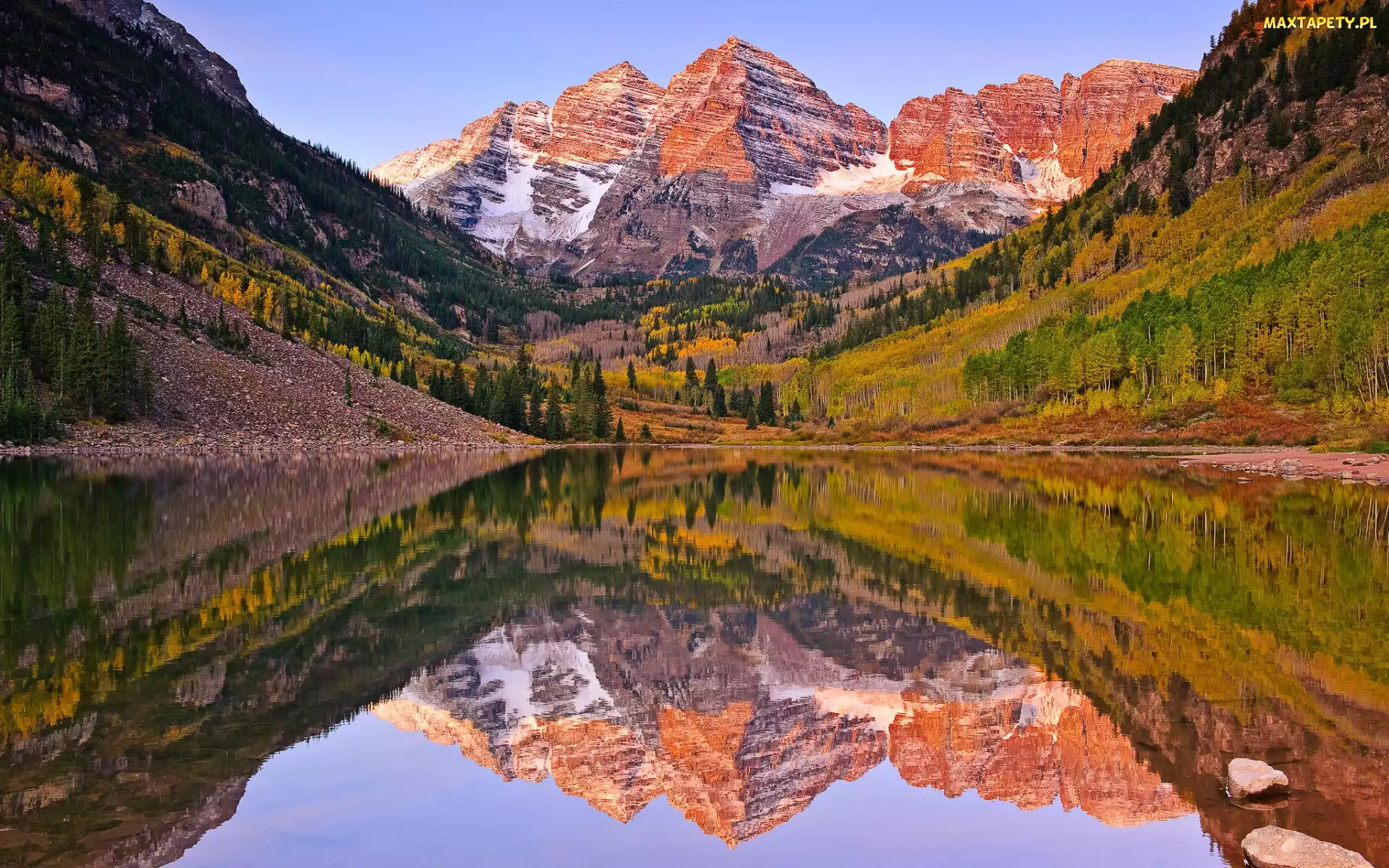 Szczyty Maroon Bells, Odbicie, Góry Skaliste, Maroon Lake, Kolorado, Jezioro, Stany Zjednoczone, Drzewa