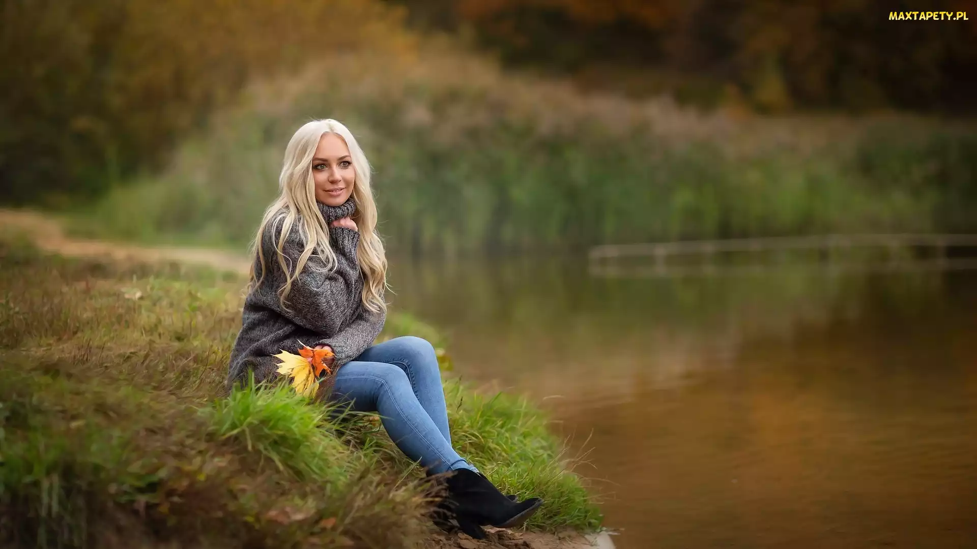 Liście, Staw, Kobieta, Blondynka