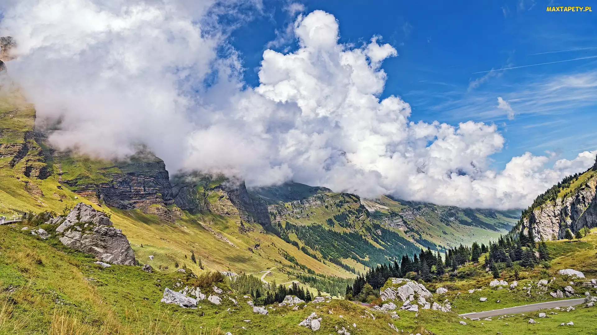 Drzewa, Klausenpass, Skały, Przełęcz, Alpy Glarneńskie, Chmury, Szwajcaria, Góry