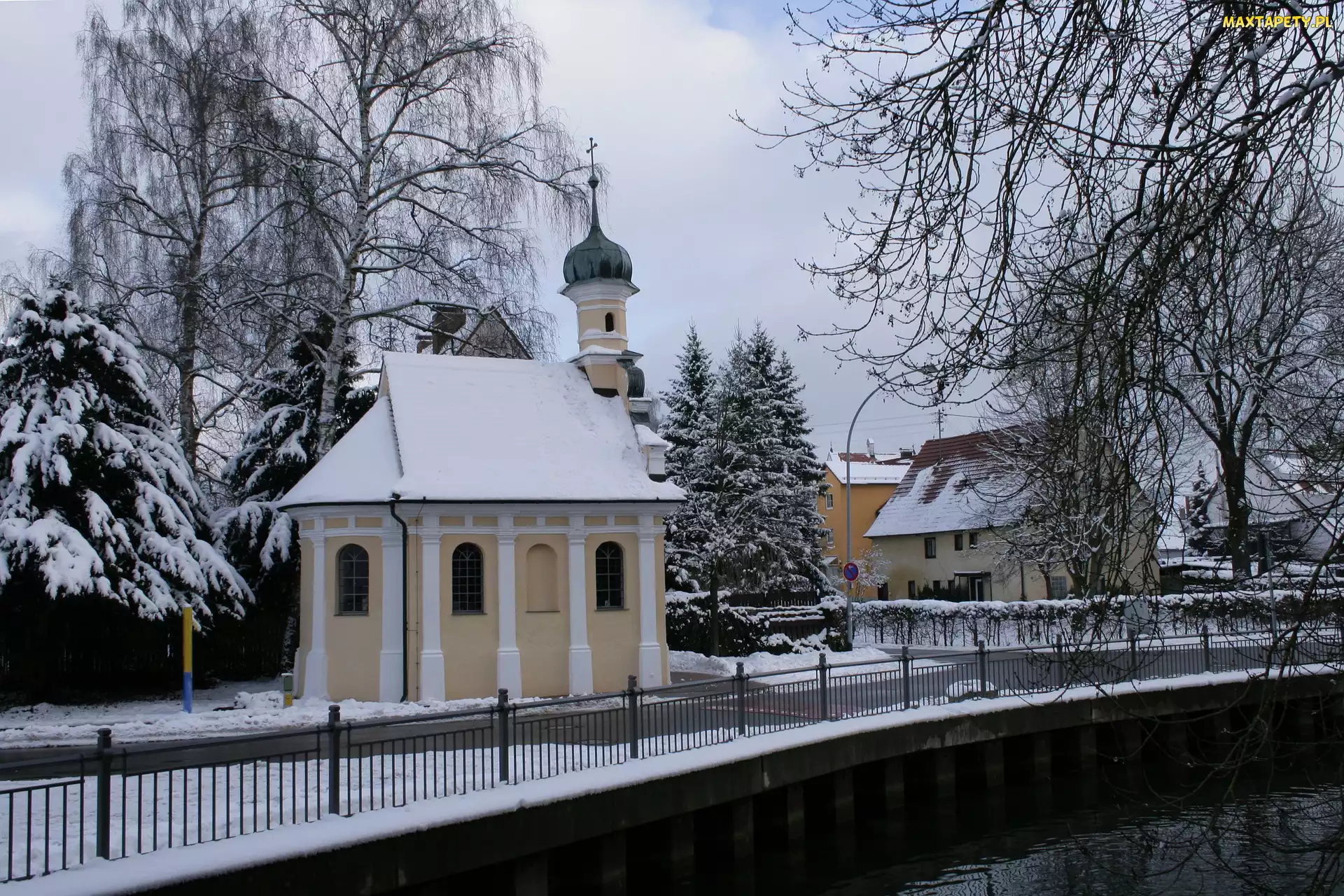 Kaplica, Zima, Most, Drzewa, Kościół
