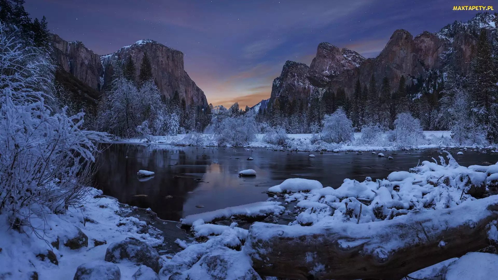 Góry Sierra Nevada, Drzewa, Park Narodowy Yosemite, Merced River, Kalifornia, Rzeka, Stany Zjednoczone, Zima