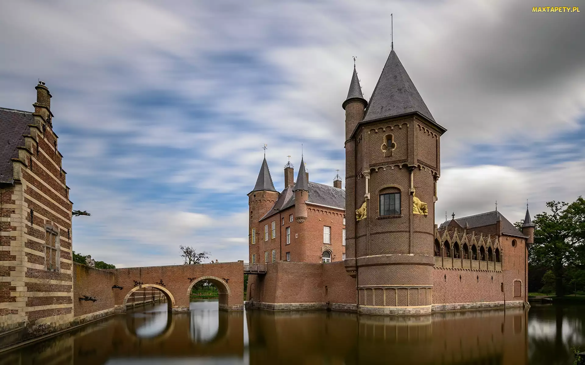 Niebo, Wieża, Brabancja Północna, Chmury, Zamek Heeswijk, Holandia, Pond Heeswijk