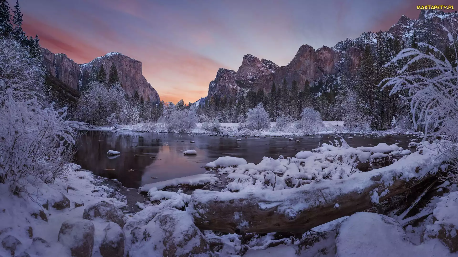 Stany Zjednoczone, Zima, Góry, Drzewa, Sierra Nevada, Merced River, Kalifornia, Park Narodowy Yosemite, Rzeka