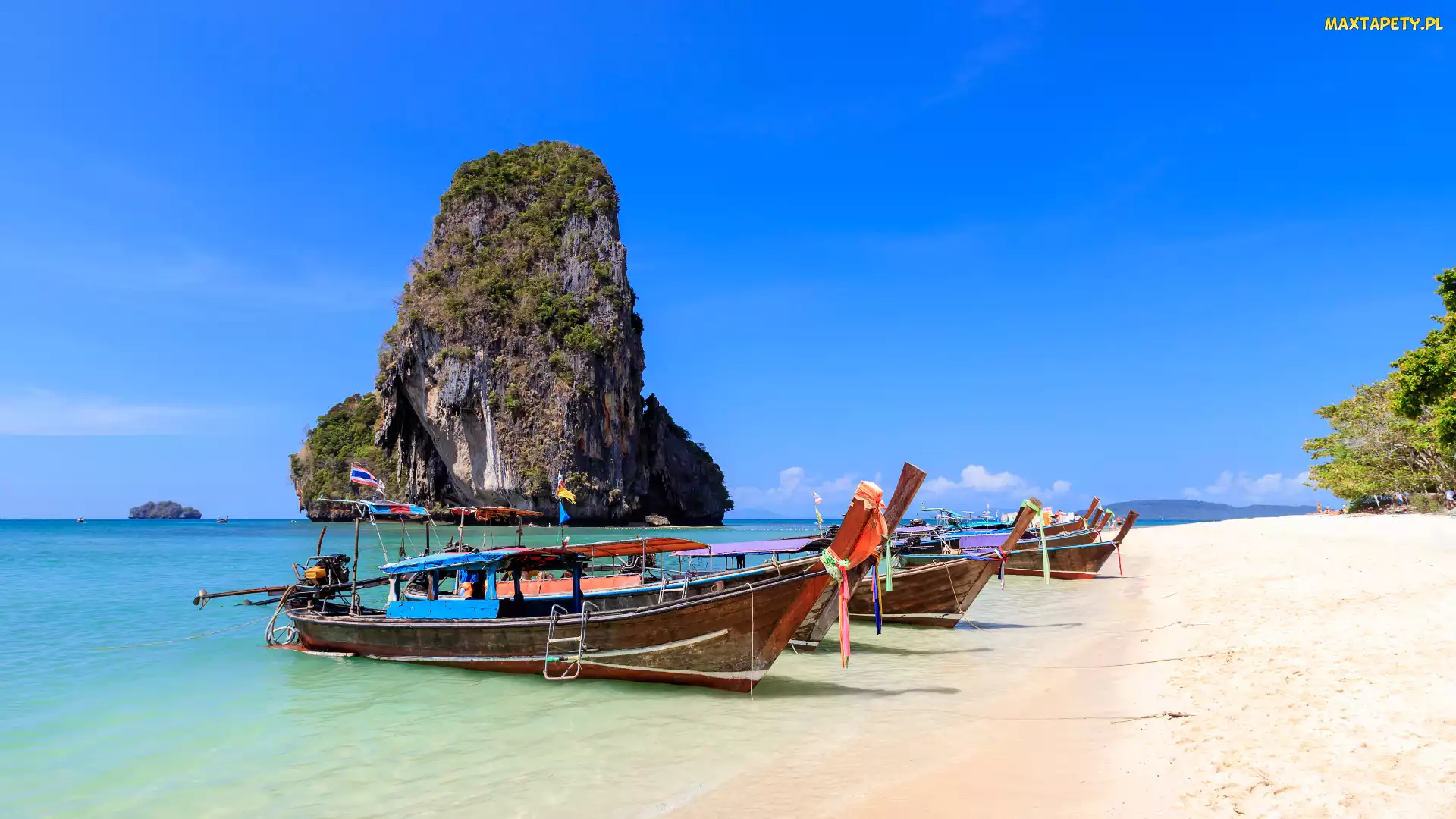 Wysepki, Skały, Lato, Morze, Drzewa, Tajlandia, Plaża, Prowincja Krabi, Łódki, Phra Nang Beach, Zatoka