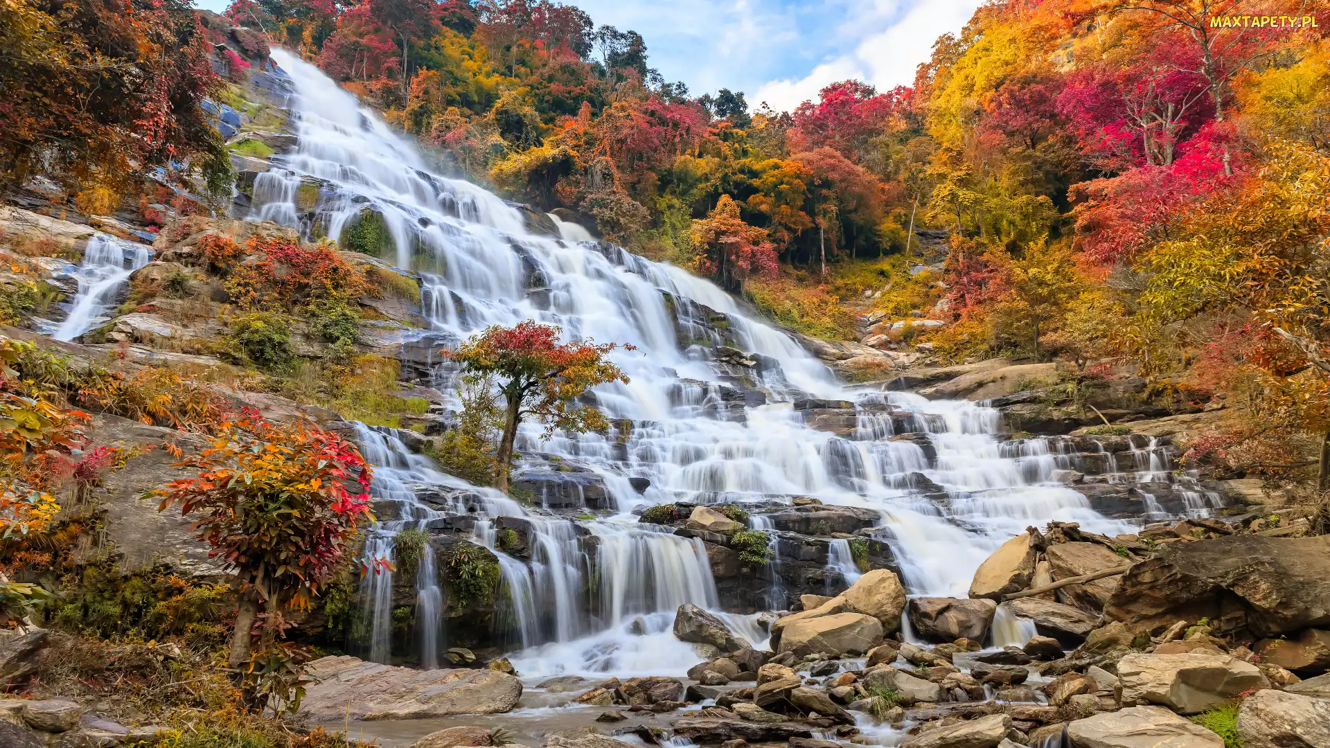 Tajlandia, Park Narodowy Doi Inthanon, Mae Ya Waterfall, Chiang Mai, Drzewo, Las, Skały, Kamienie, Jesień, Wodospad