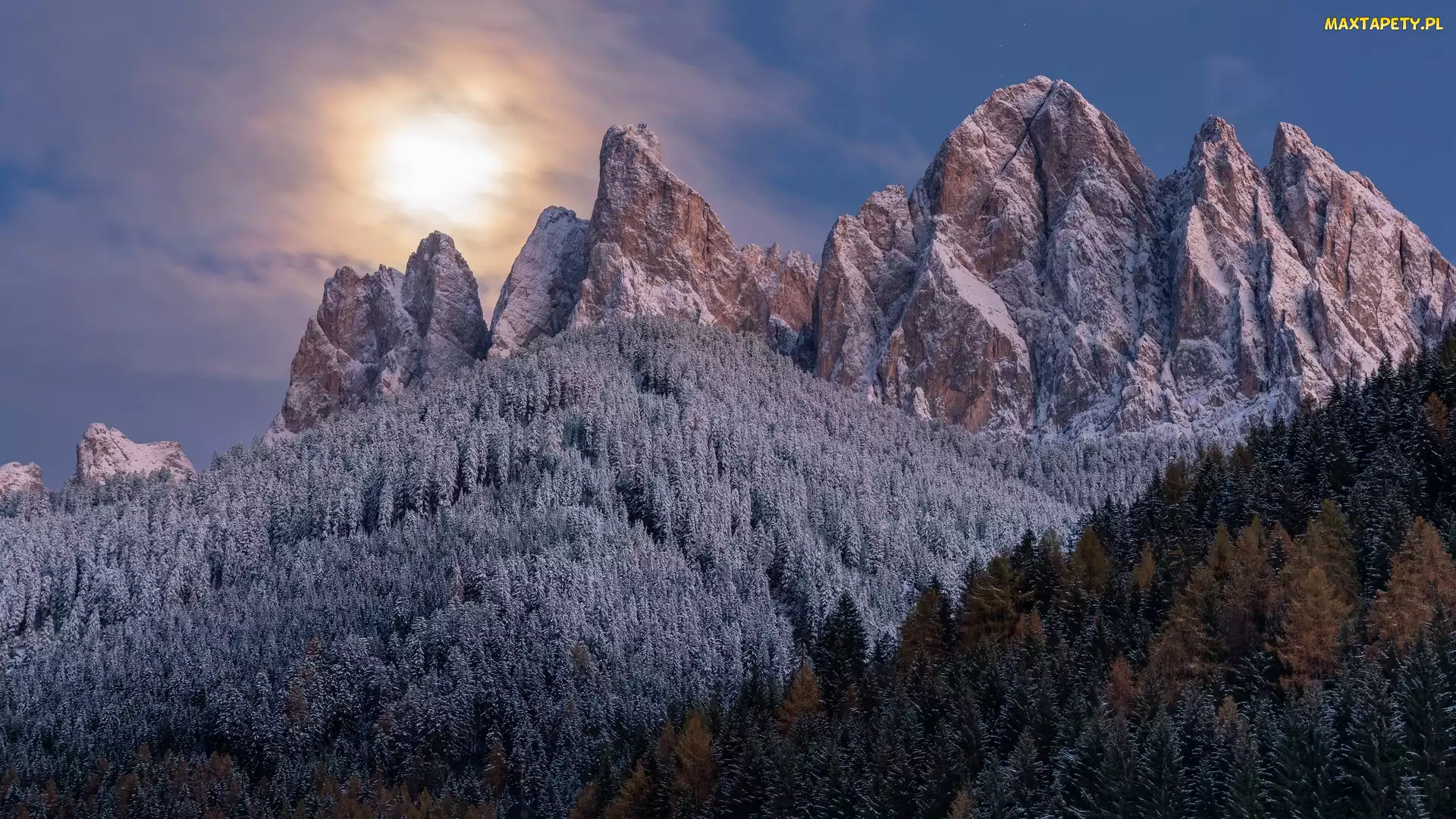 Dolomity, Księżyc, Drzewa, Szczyty, Góry