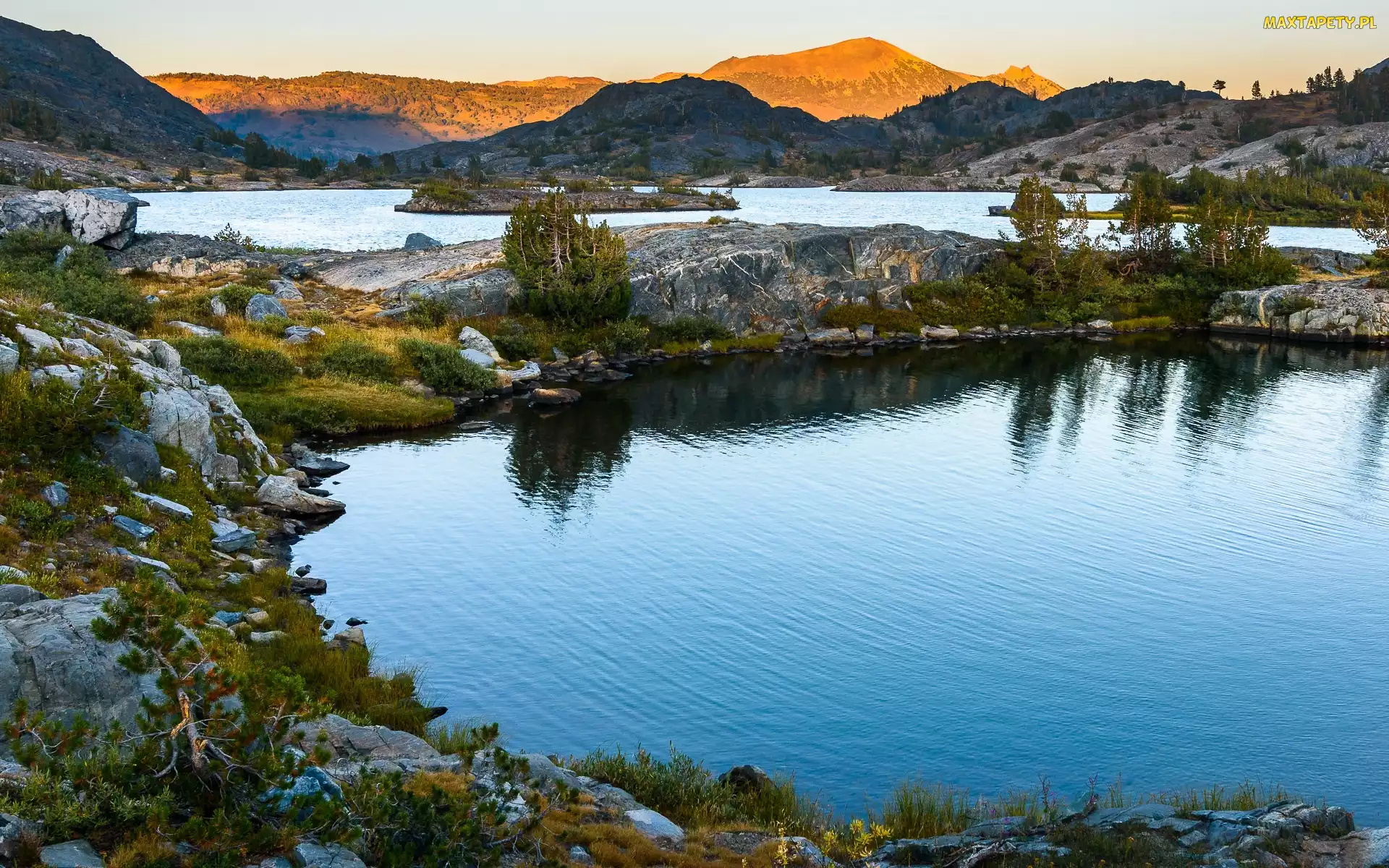 Góry, Kalifornia, Drzewa, Stany Zjednoczone, Ansel Adams Wilderness, Skały, Sierra Nevada, Jezioro, Thousand Island Lake
