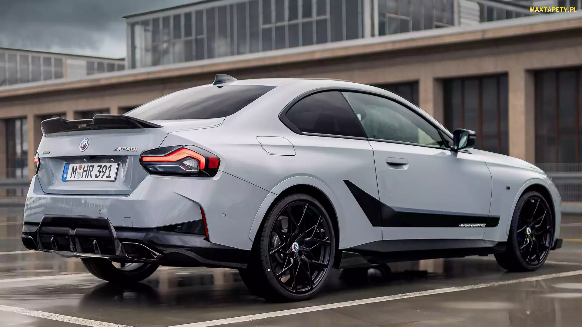 Białe, BMW M240i Coupe