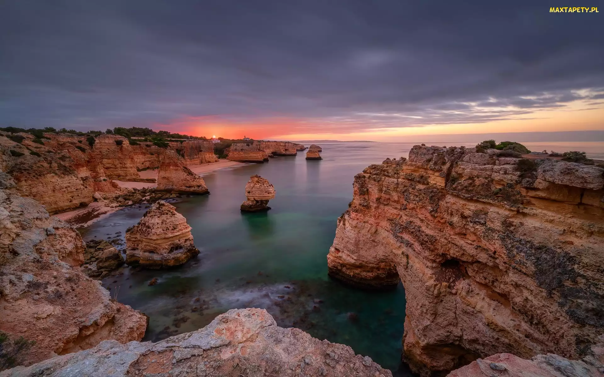 Portugalia, Region Algarve, Skały, Wybrzeże, Zachód słońca, Morze
