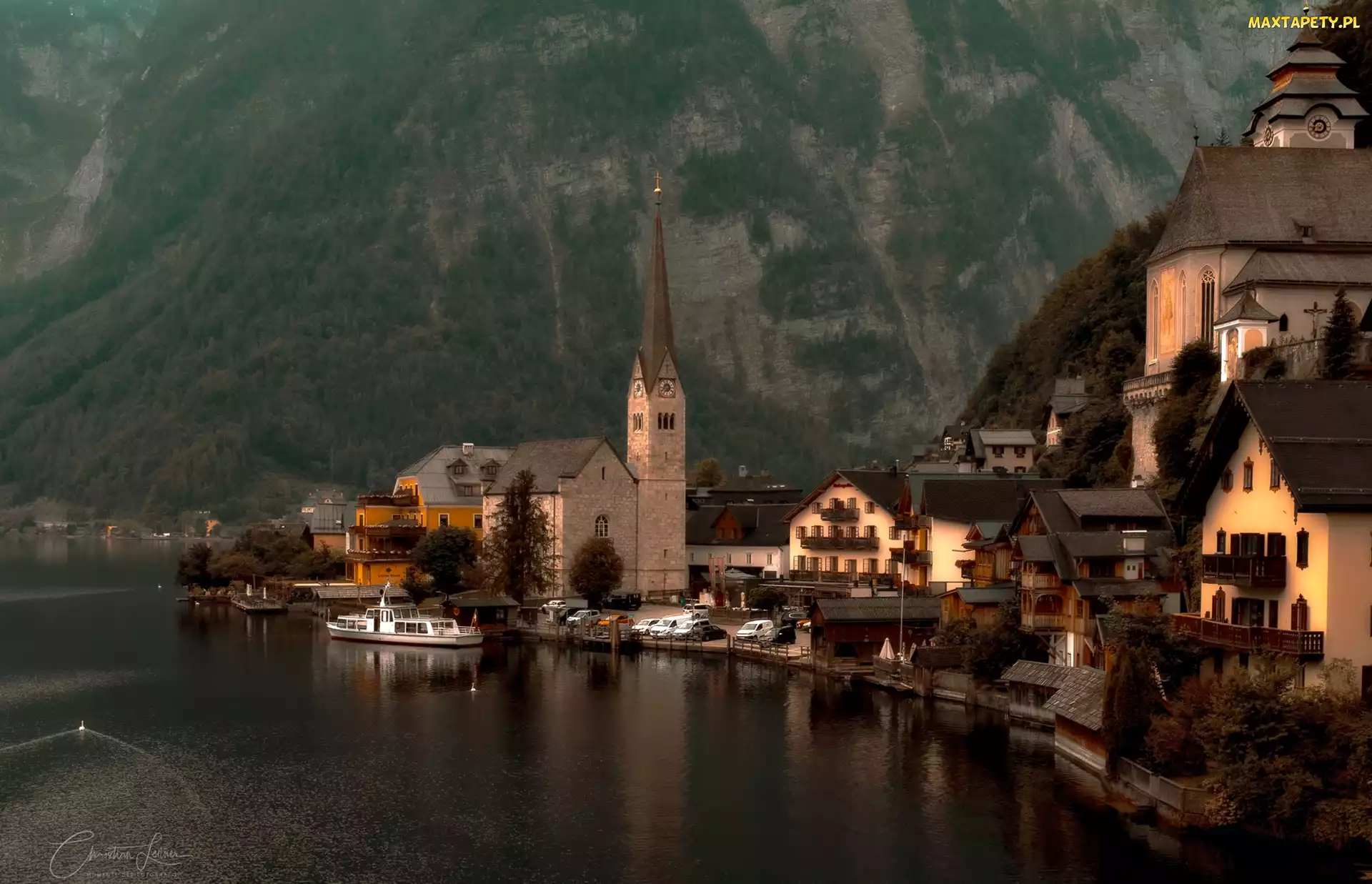 Kościół, Domy, Alpy Salzburskie, Austria, Hallstatt, Góry, Jezioro Hallstattersee