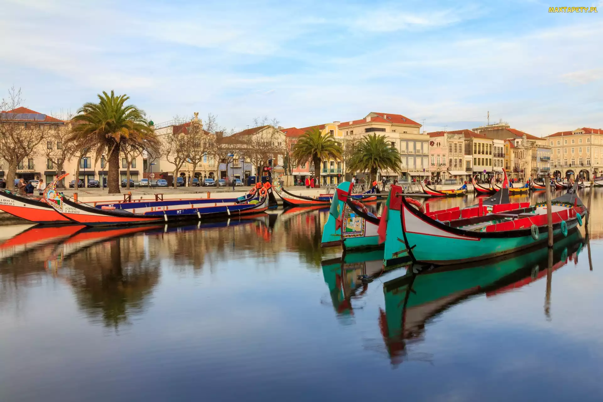 Domy, Portugalia, Aveiro, Łódki, Kanał wodny