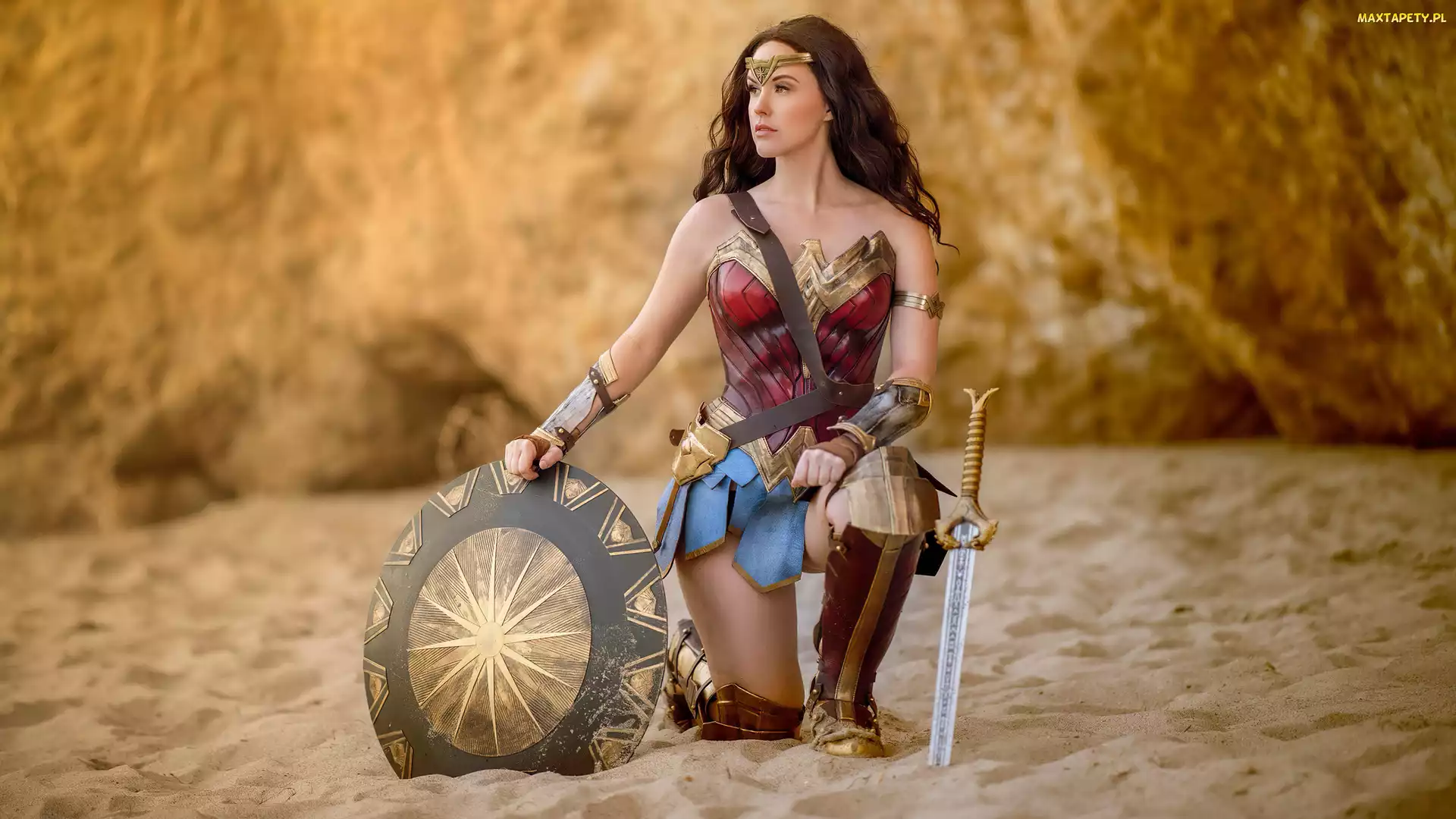 Meg Turney, Cosplay, Serial, Wonder Woman
