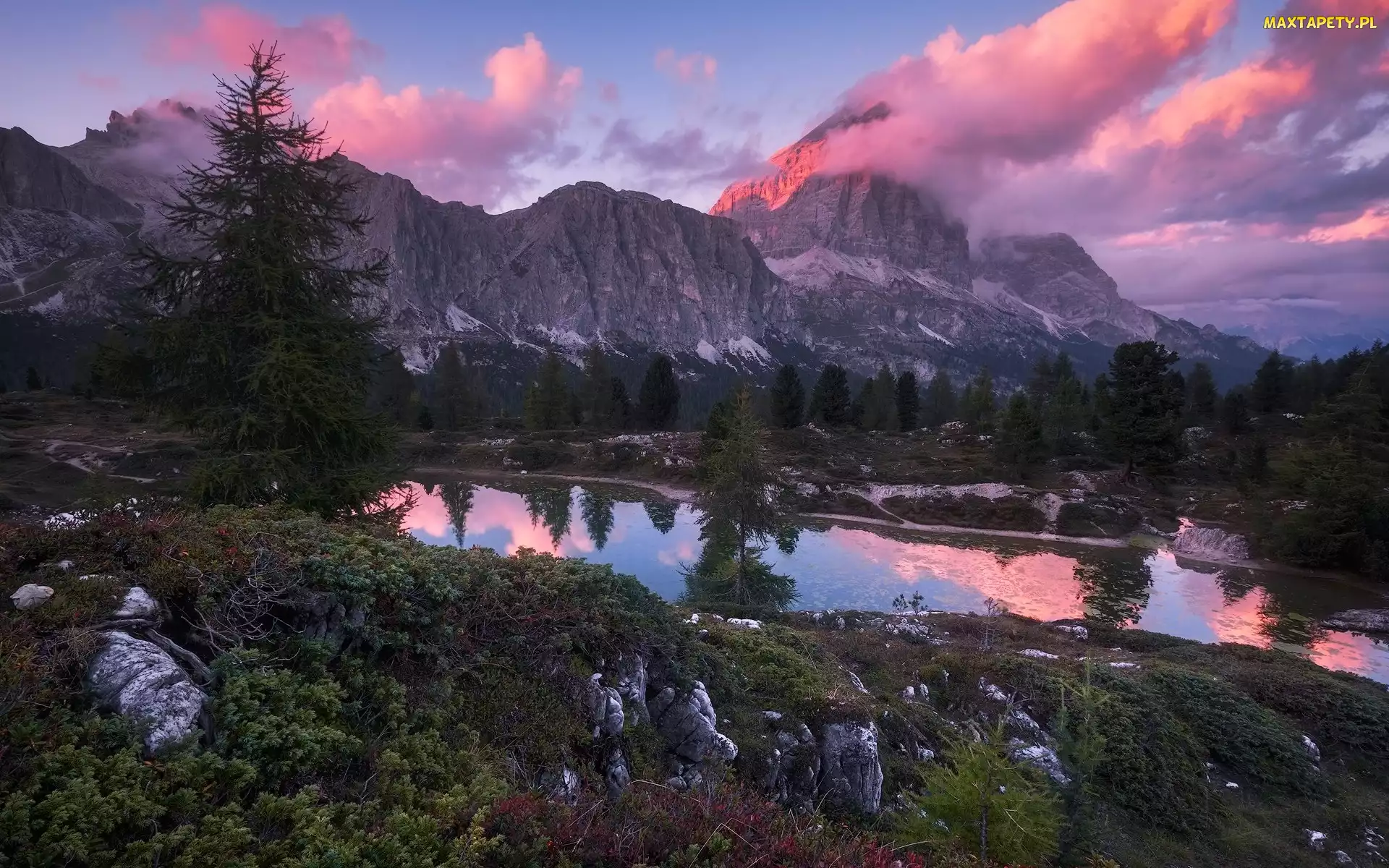 Lago Limides, Jezioro, Góry, Chmury, Drzewa, Włochy, Dolomity