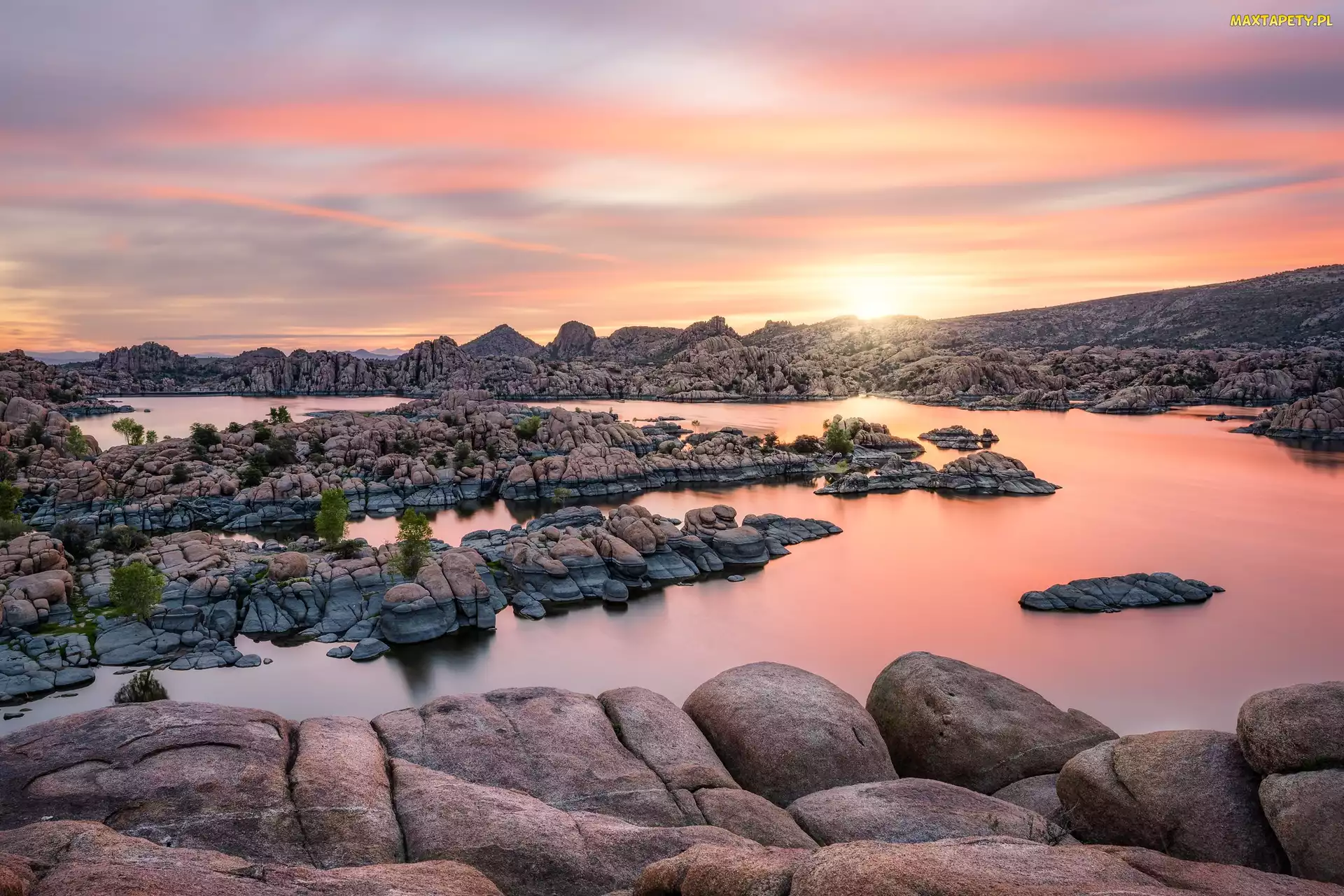 Watson Lake, Kamienie, Jezioro, Skały, Arizona, Chmury, Stany Zjednoczone, Zachód słońca