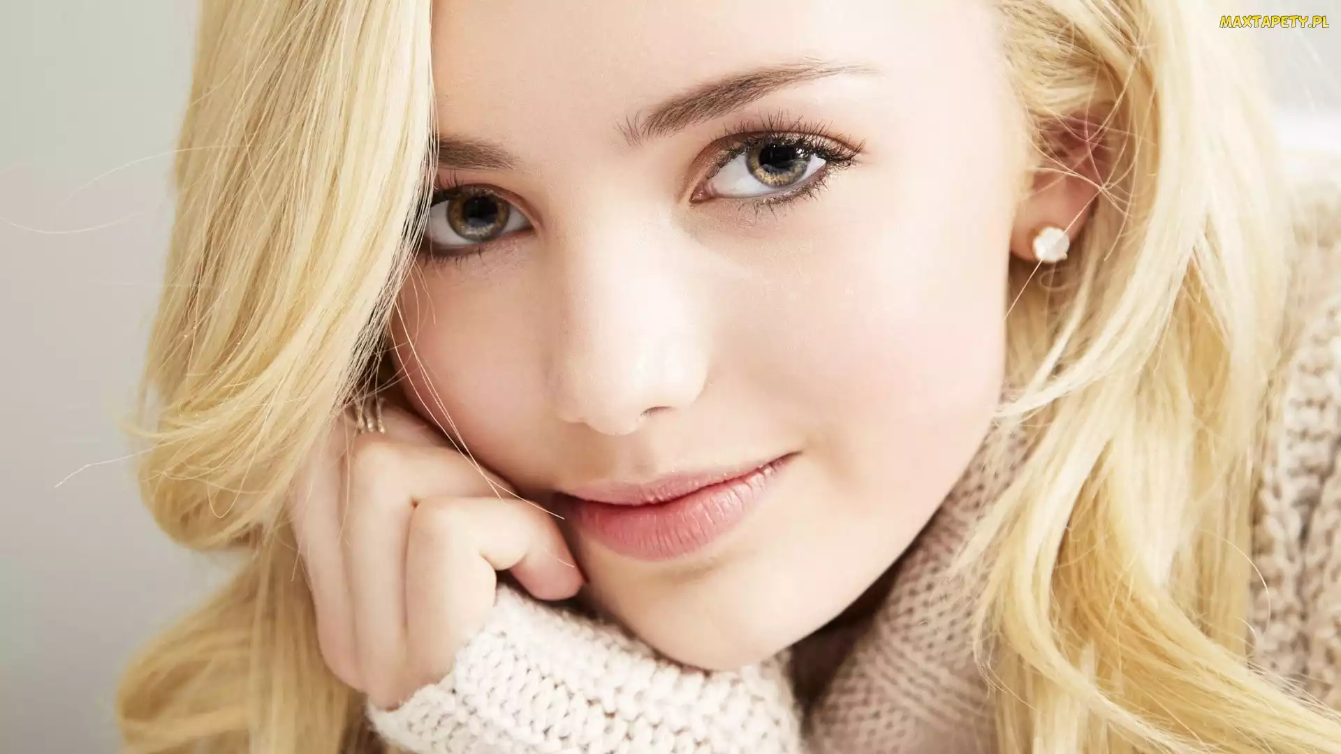 Blondynka, Uśmiech, Długowłosa