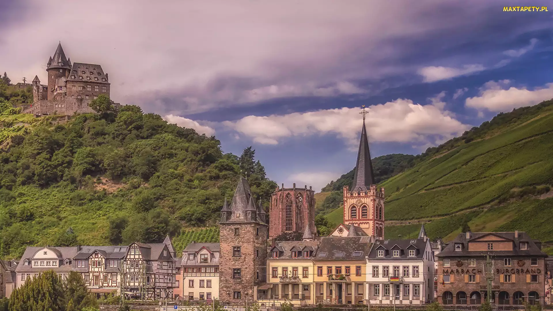 Las, Zamek Stahleck, Bacharach, Domy, Wzgórza, Niemcy, Niebo