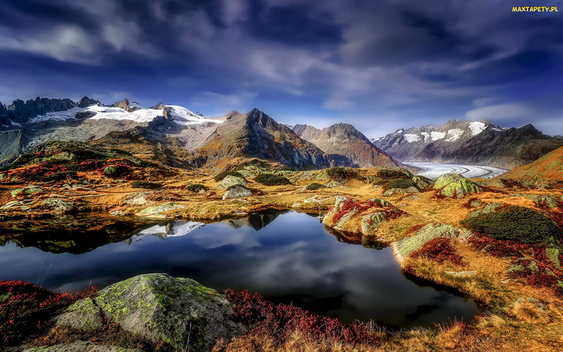Góry, Aletschgletscher, Szwajcaria, Lodowiec, Niebo, Alpy Berneńskie, Chmury, Jezioro Marjelensee