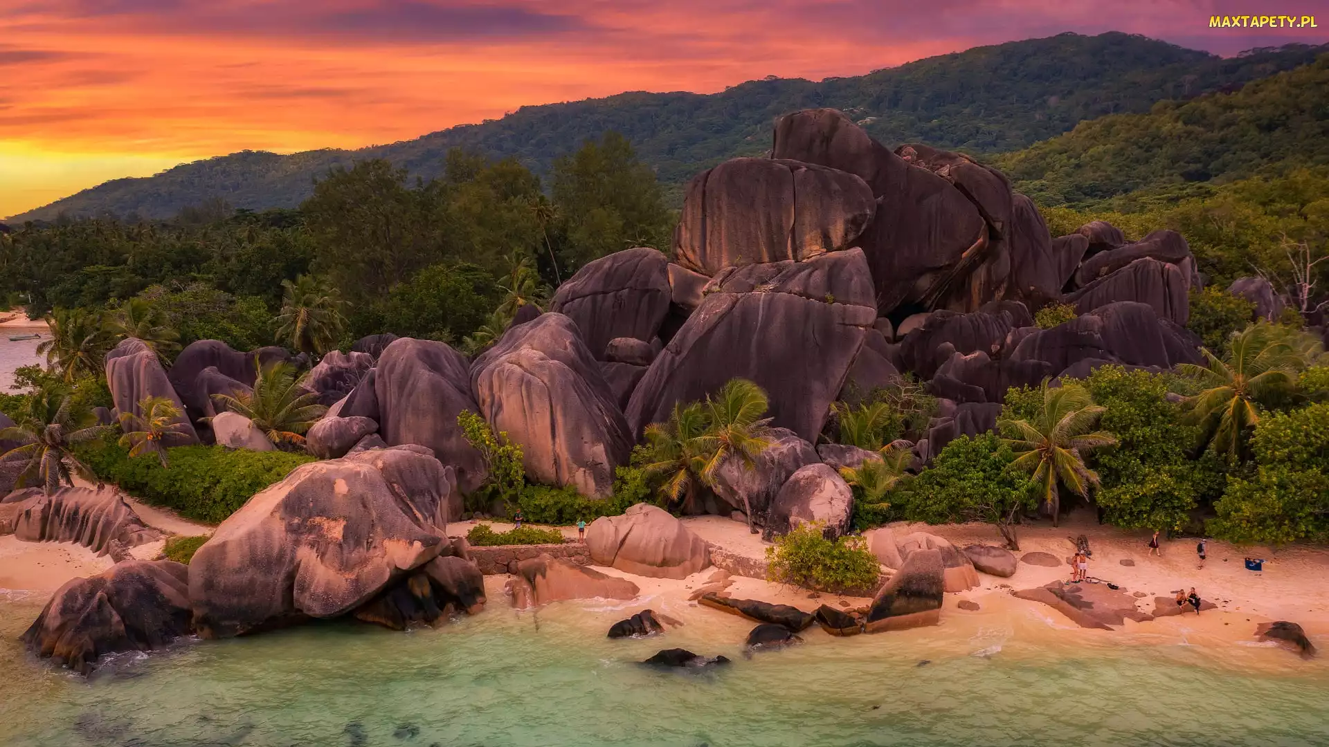 Zachód słońca, Skały, Anse Source dArgent, Palmy, Wyspa, Góry, La Digue, Morze, Seszele, Plaża