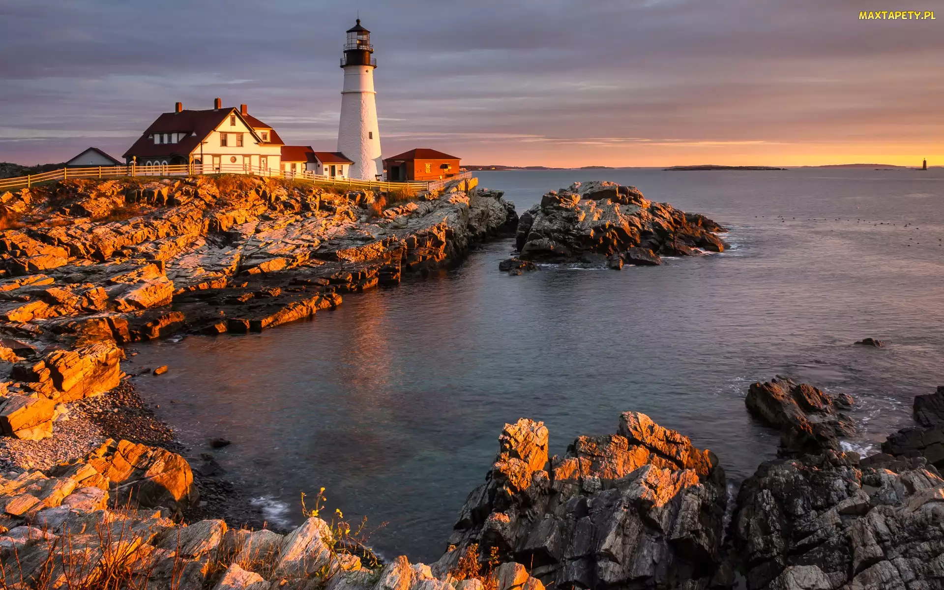 Portland Head Light, Latarnia morska, Stan Maine, Cape Elizabeth, Skały, Stany Zjednoczone, Morze