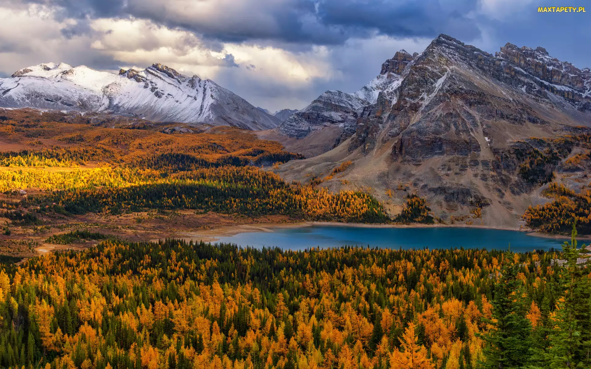 Chmury, Jezioro, Pożółkłe, Magog Lake, Góry Skaliste, Alberta, Jesień, Góry, Kanada, Drzewa