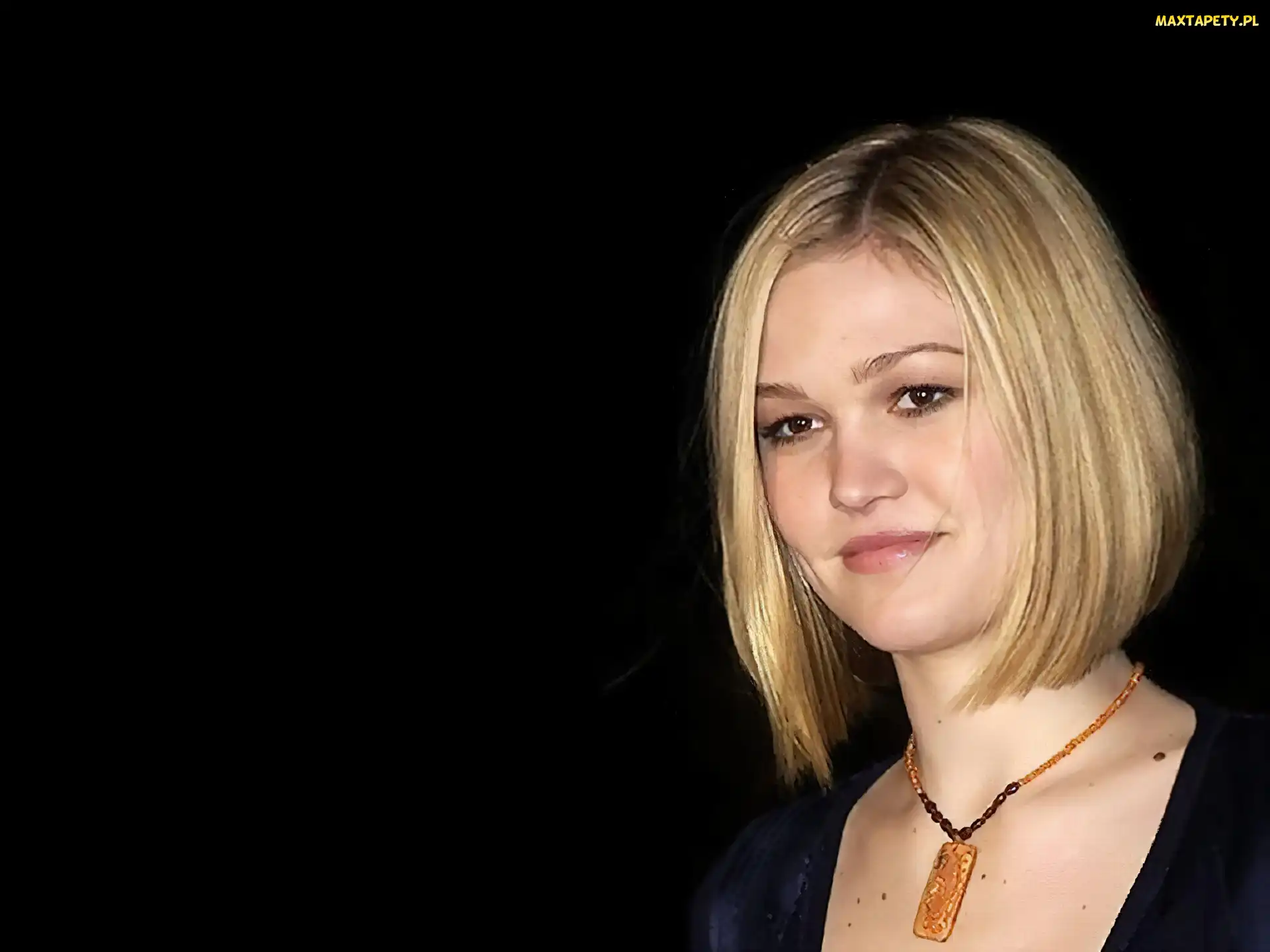 twarz, wisiorek, Julia Stiles