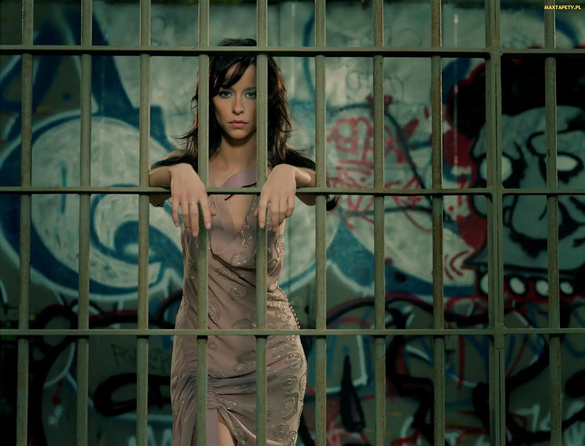krata, graffiti, Jennifer Love Hewitt