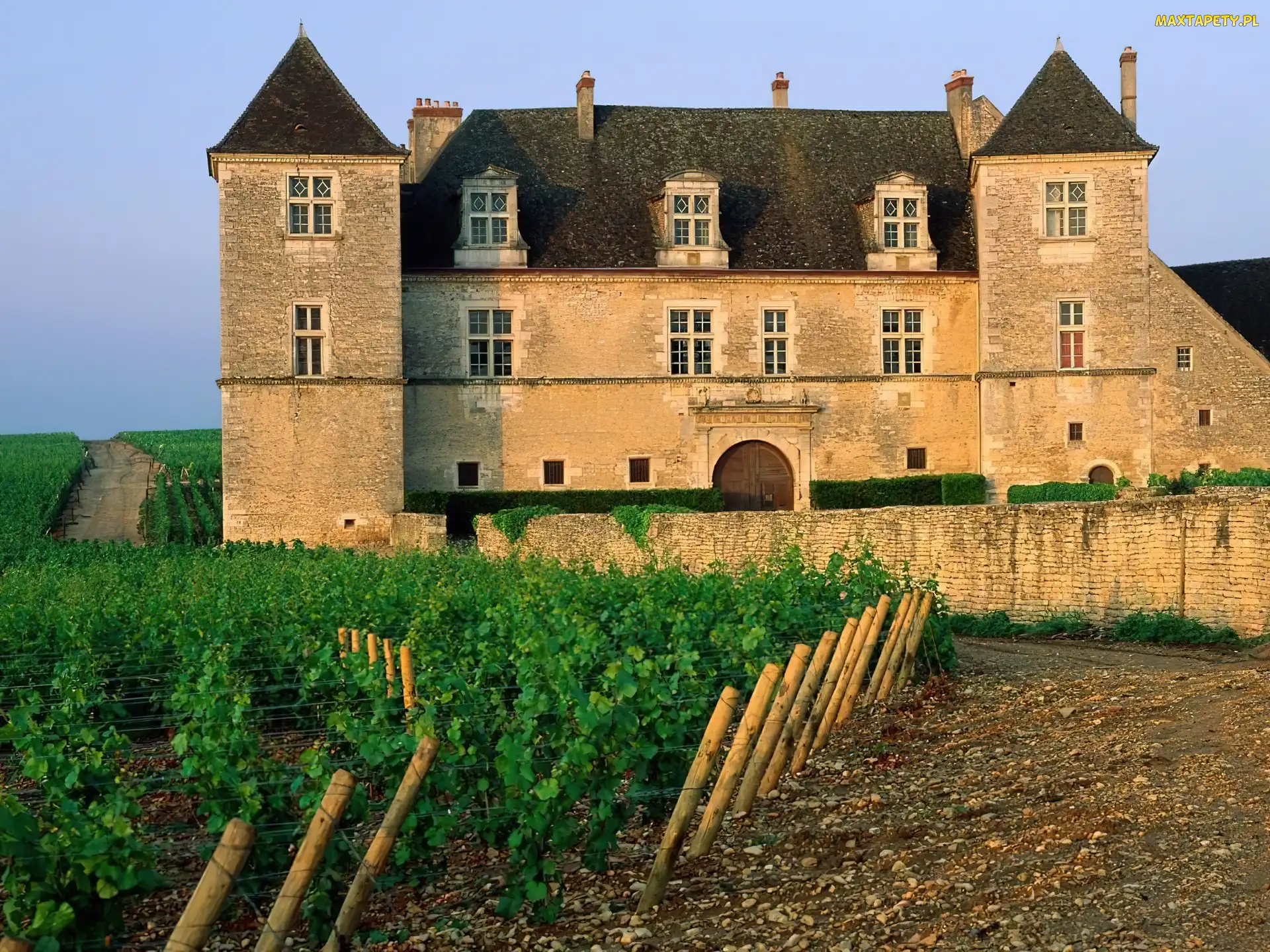 Francja, Dworek